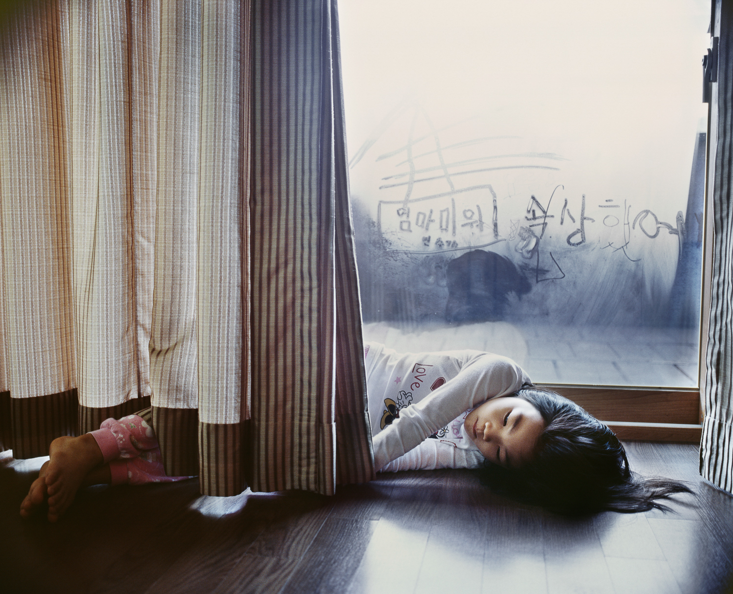 05. Yeonsoo, archival pigment print, 30X37inches, 2013