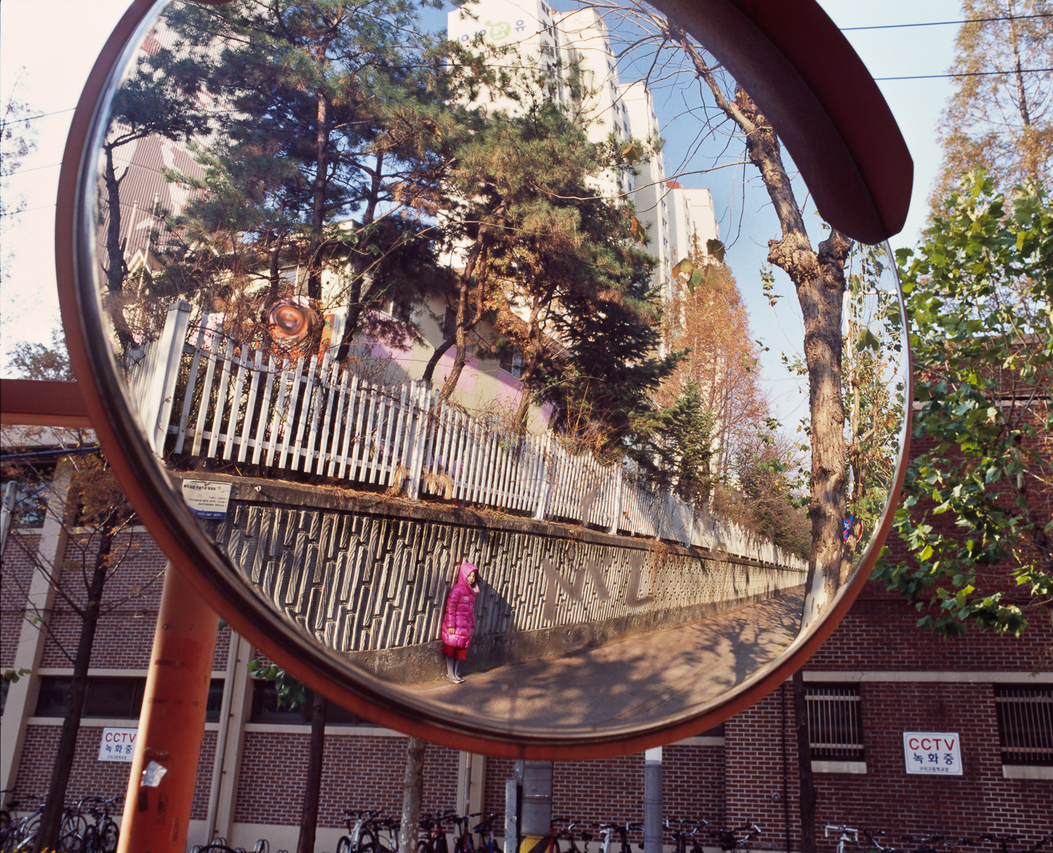 12. Yeonsoo, archival pigment print, 30X37inches, 2013