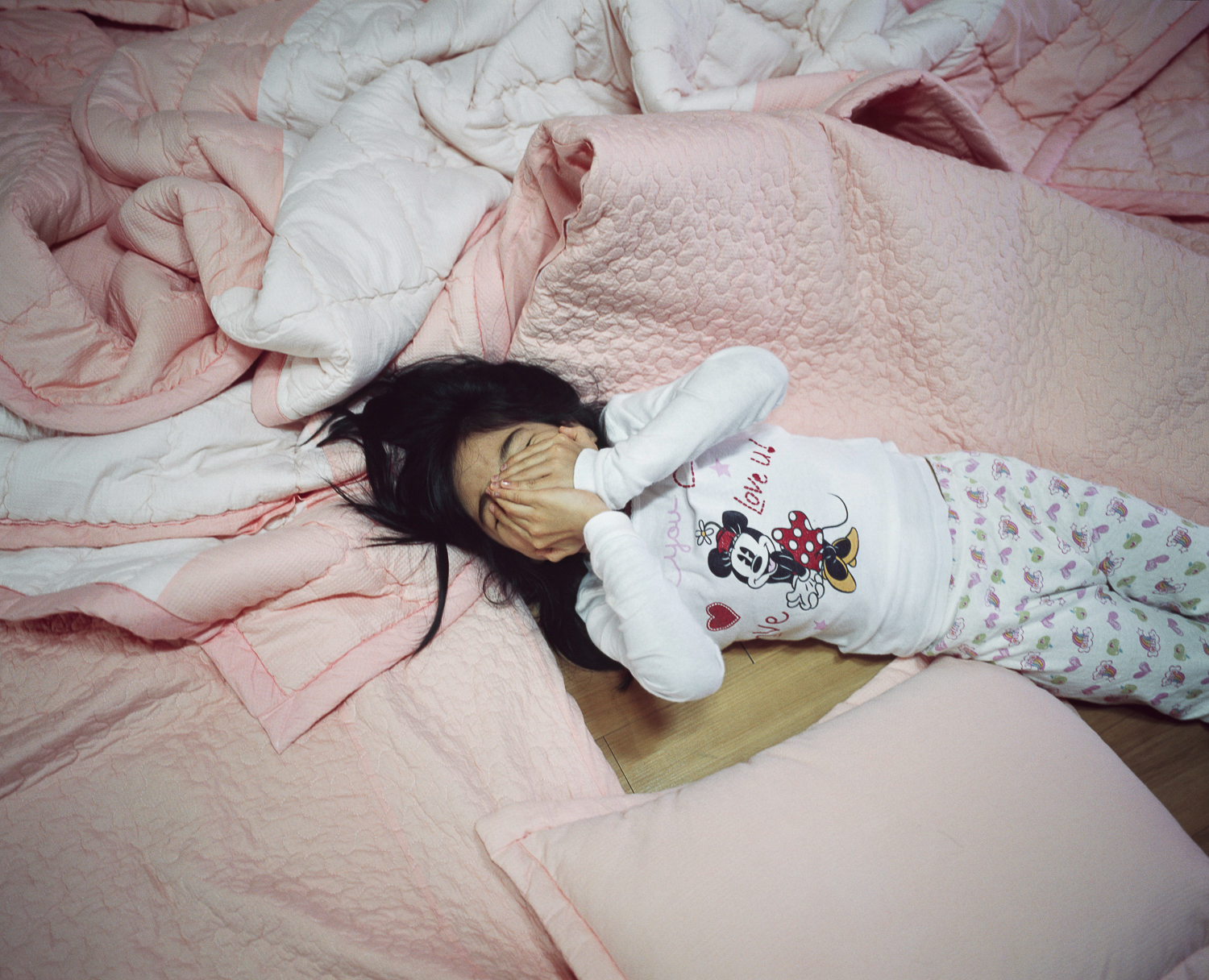 15. Yeonsoo, archival pigment print, 30X37inches, 2013