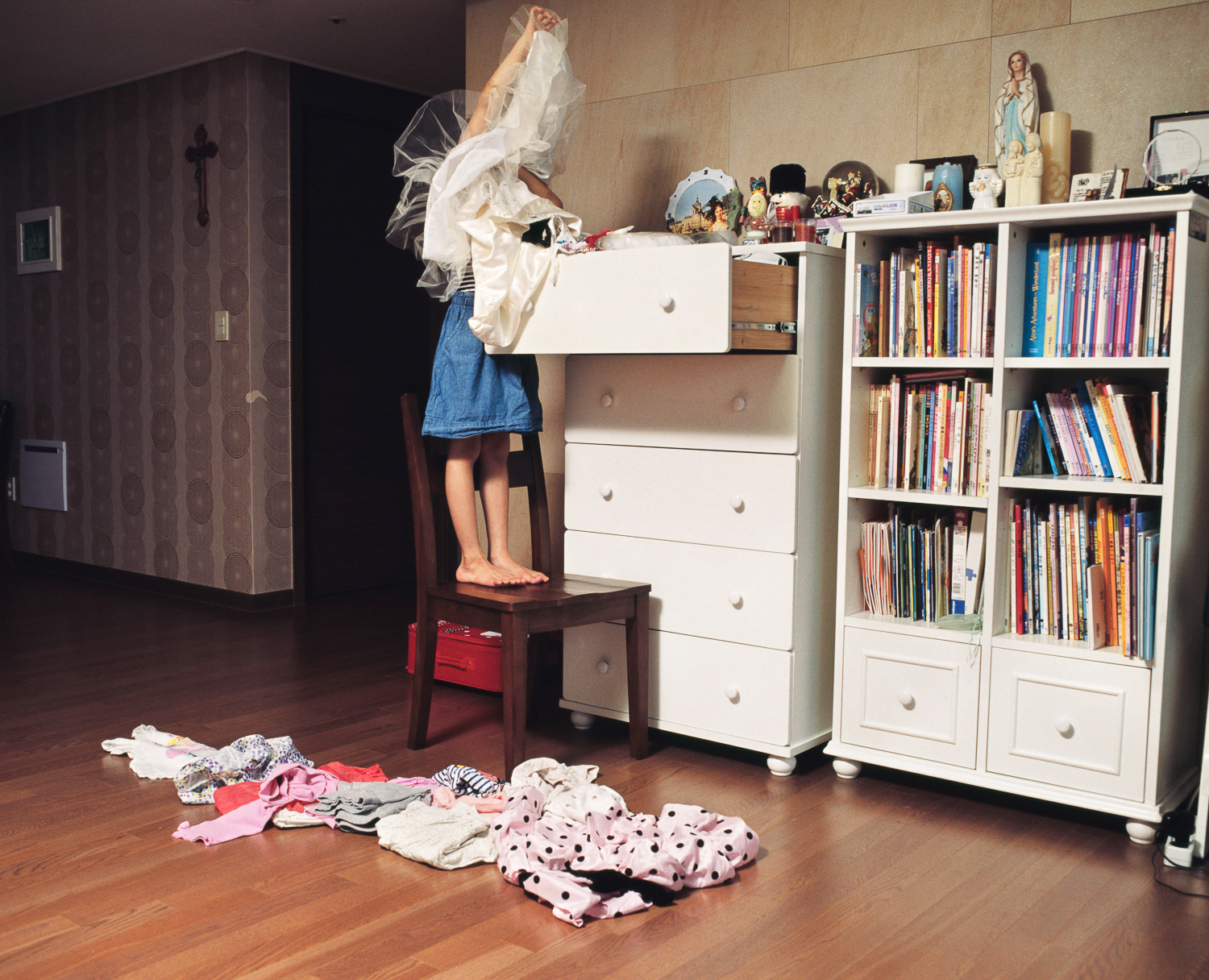 18. Yeonsoo, archival pigment print, 30X37inches, 2013