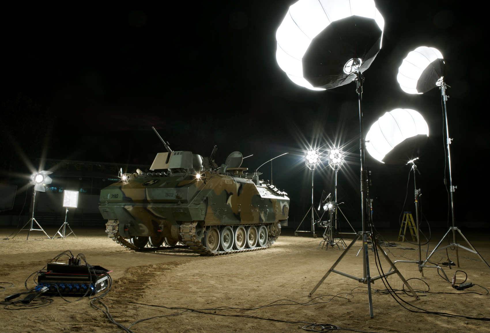 Restructure of Climax Scene#2 Pigment Print 250X170cm2011