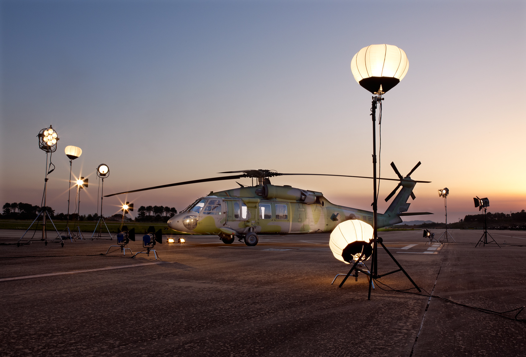 Restructure of Climax Scene#7 Pigment Print 250X170cm2011