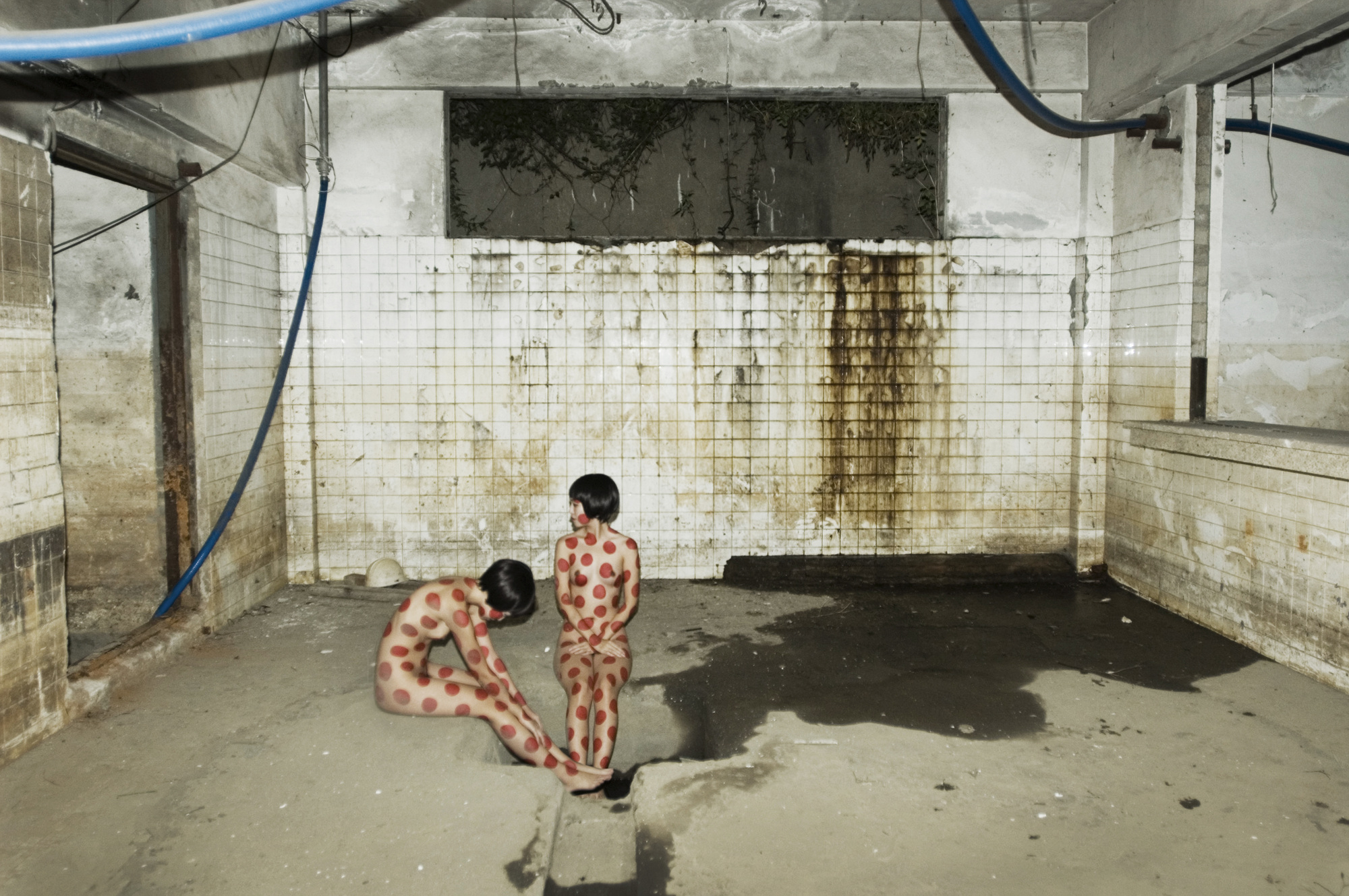 002 At night_pigment prin_110x160cm_ 2010