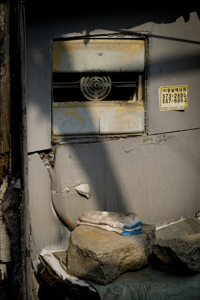 010_Alleyscape #10, Pigment Print, 50×75cm, 2011