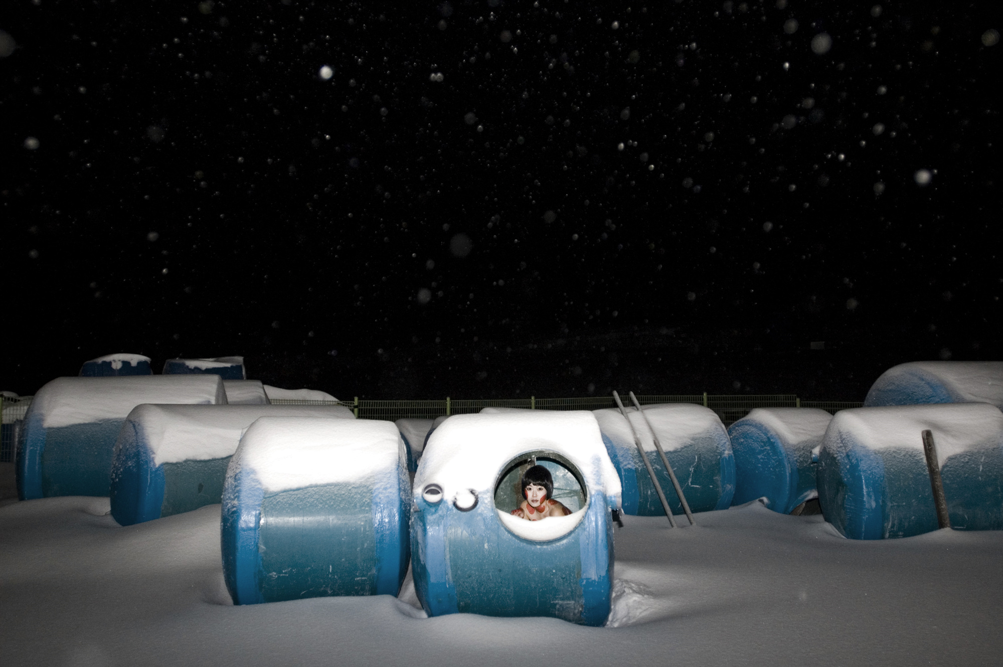 017 At night_pigment prin_110x160cm_ 2011