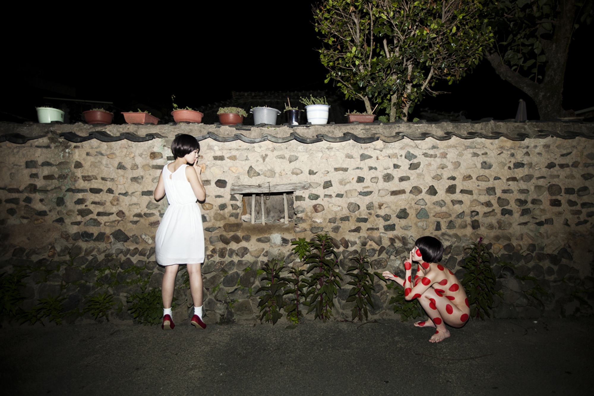 021  At night 2_pigment prin_110x160cm_ 2011