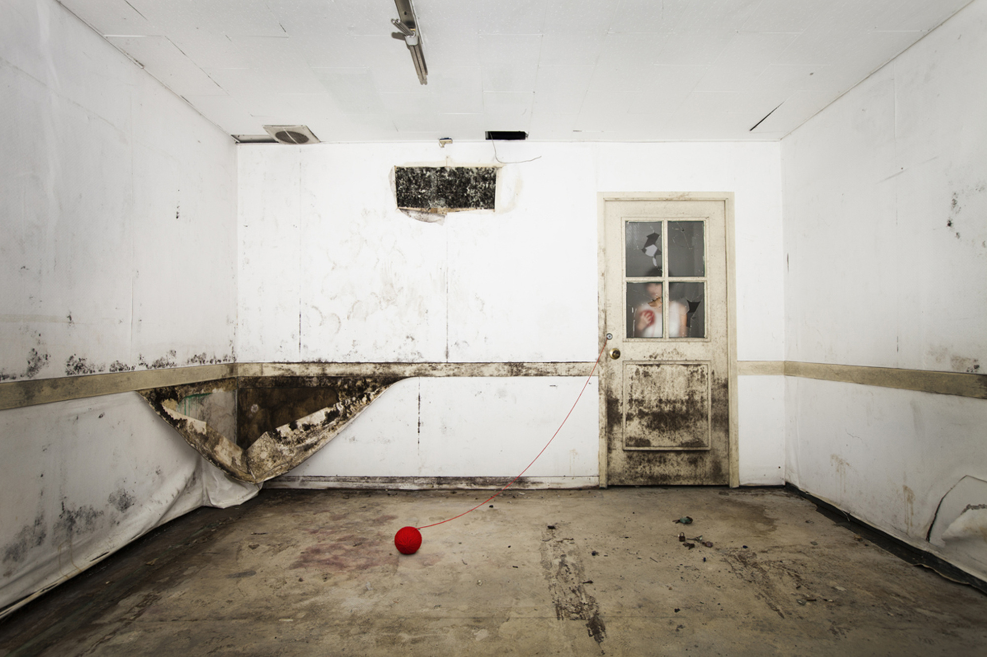 037 At night 2_pigment prin_110x160cm_ 2012