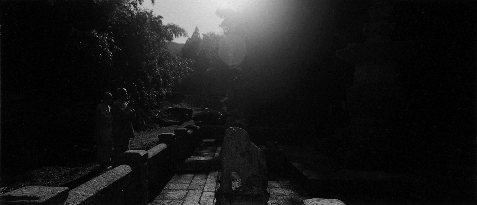 16. 범어사, Gelatin Silver Print, 91x185cm, 2007