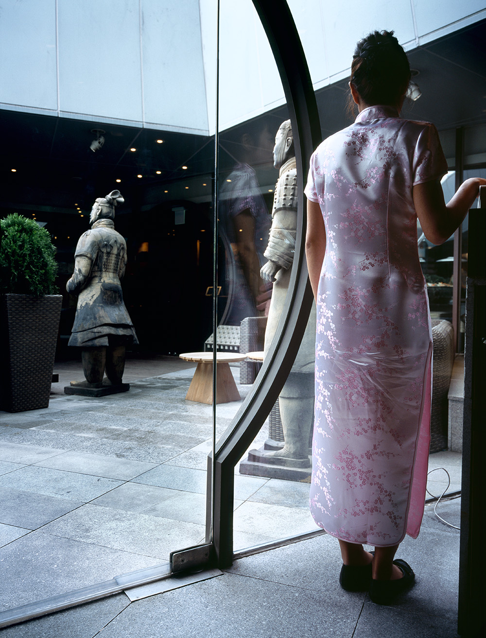 4. Strange space, 150x100cm, 2003