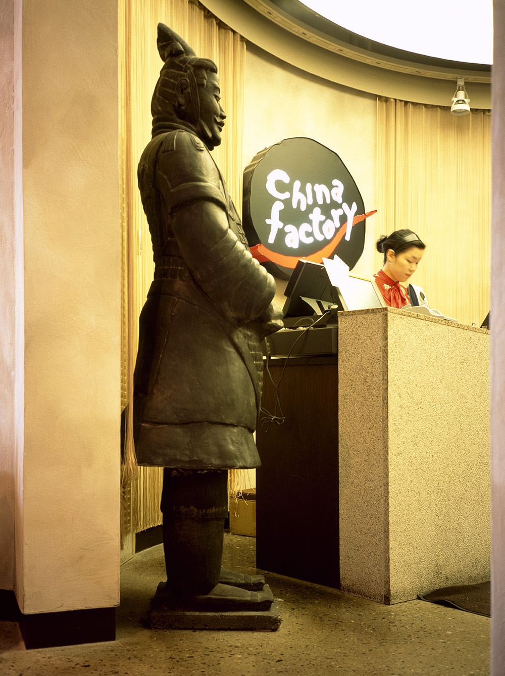 5. Strange space, 150x100cm, 2003