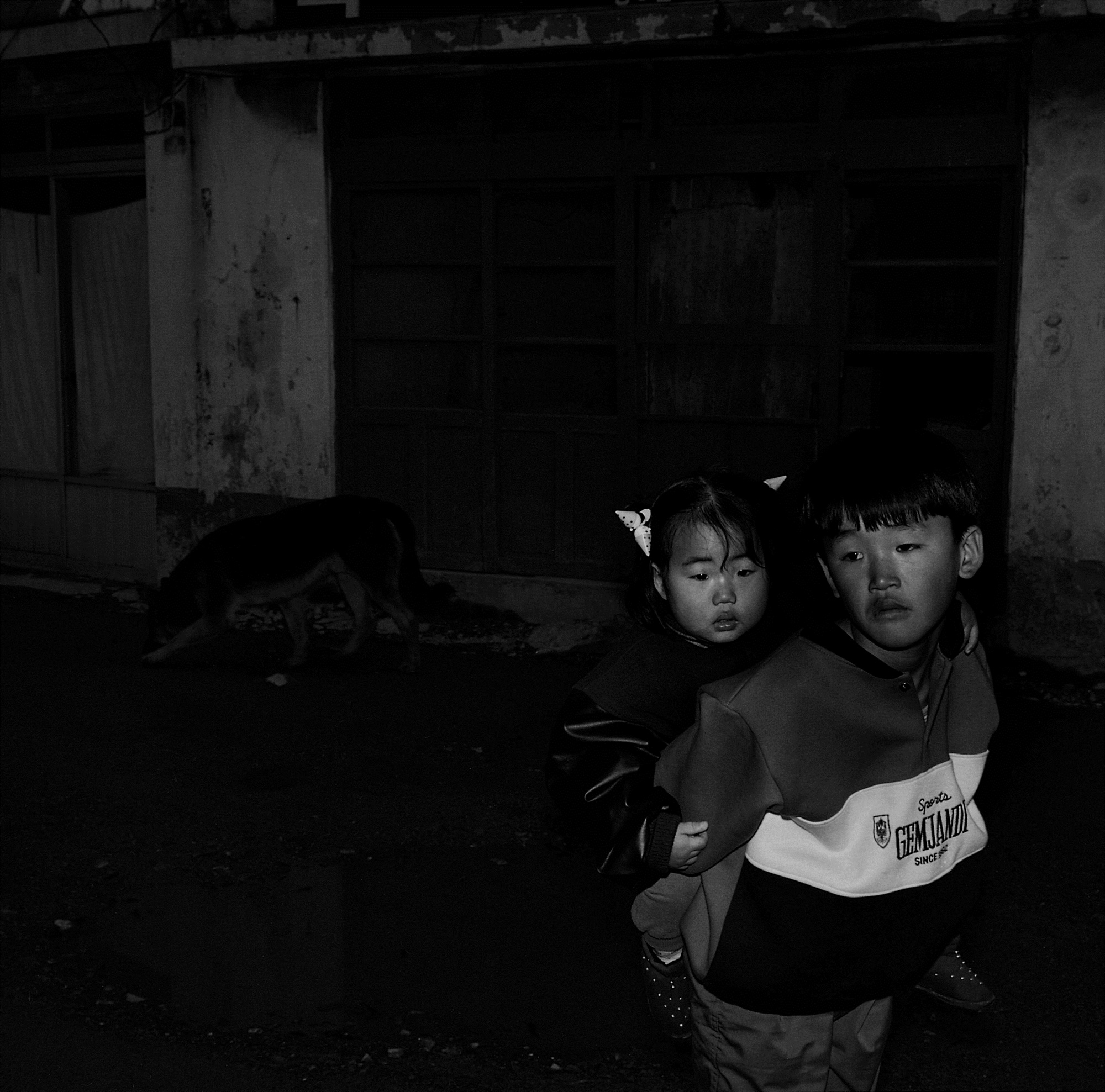 5. 잠뱅이, 울산, Gelatin Silver Print, 100x100, 1999