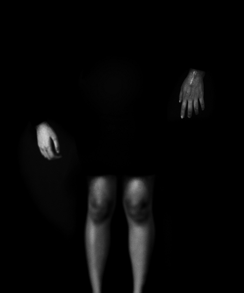 9-[Emotions is some pose]_pigment prin_2007