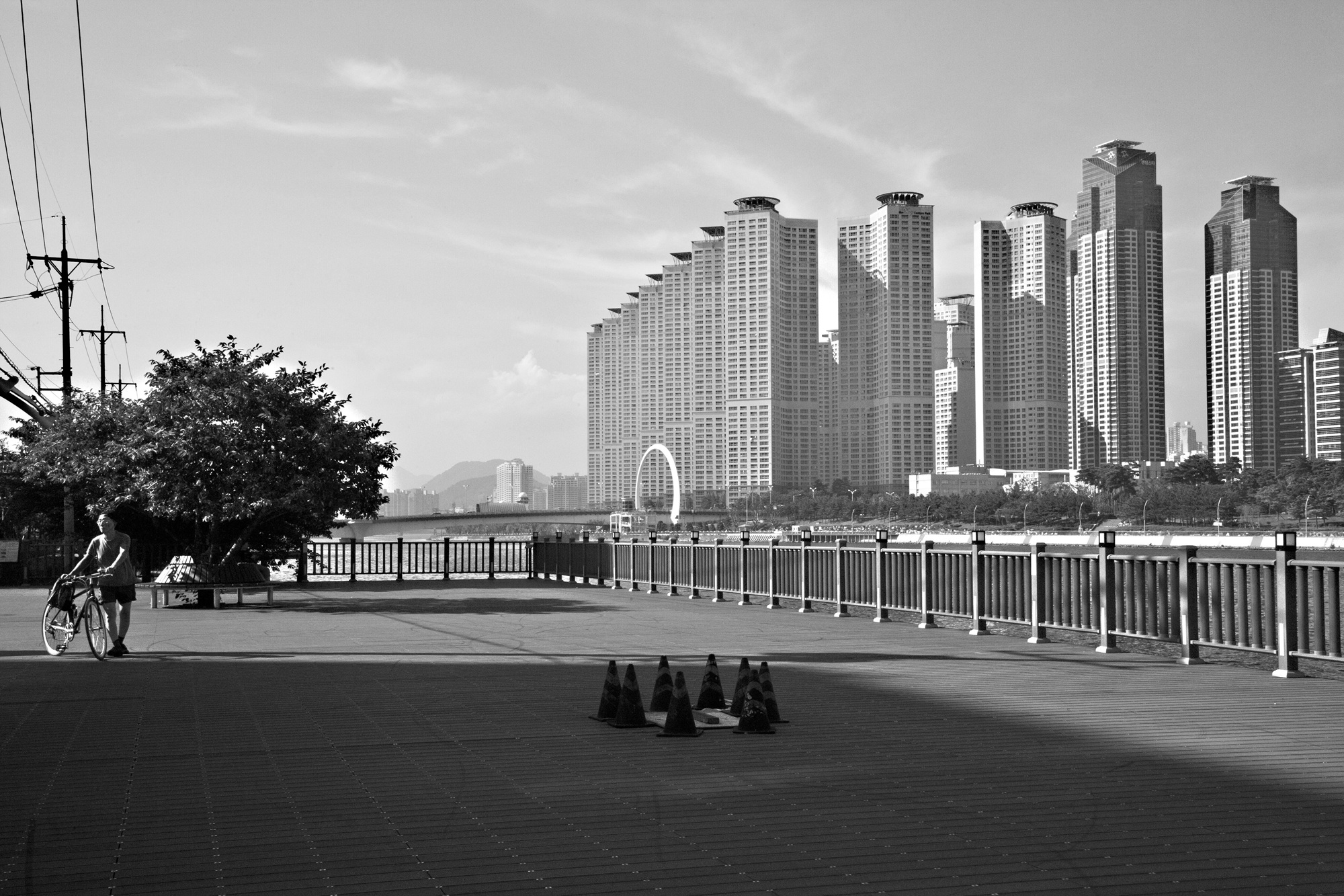 Centum City_ Attack The Gas Station!_ 1999_ Sang Gin Kim