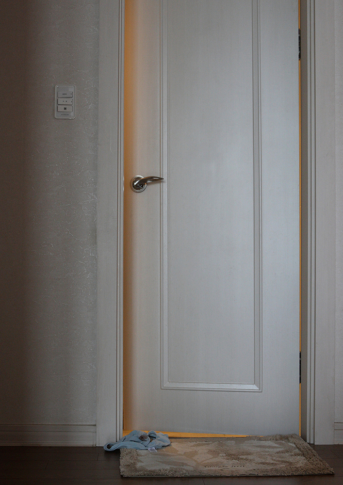 그리고 남겨진 것들 And Things left-series1, #5, Pigment print, 30x42cm, 2012