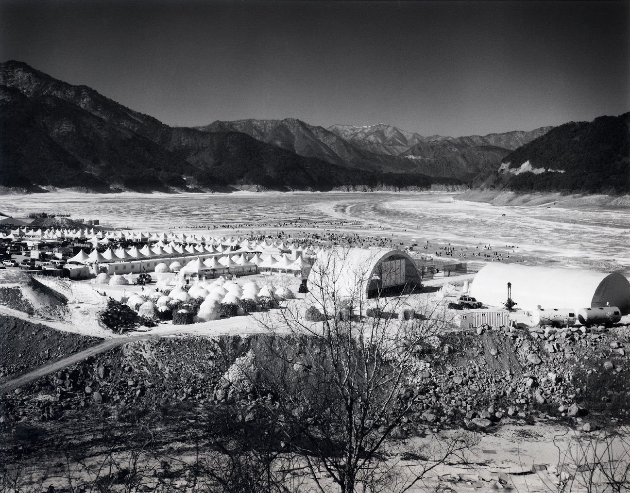 한강- 강원도 인제군 소양호 38선휴계소 신남선착장 #17,S Korea,2003