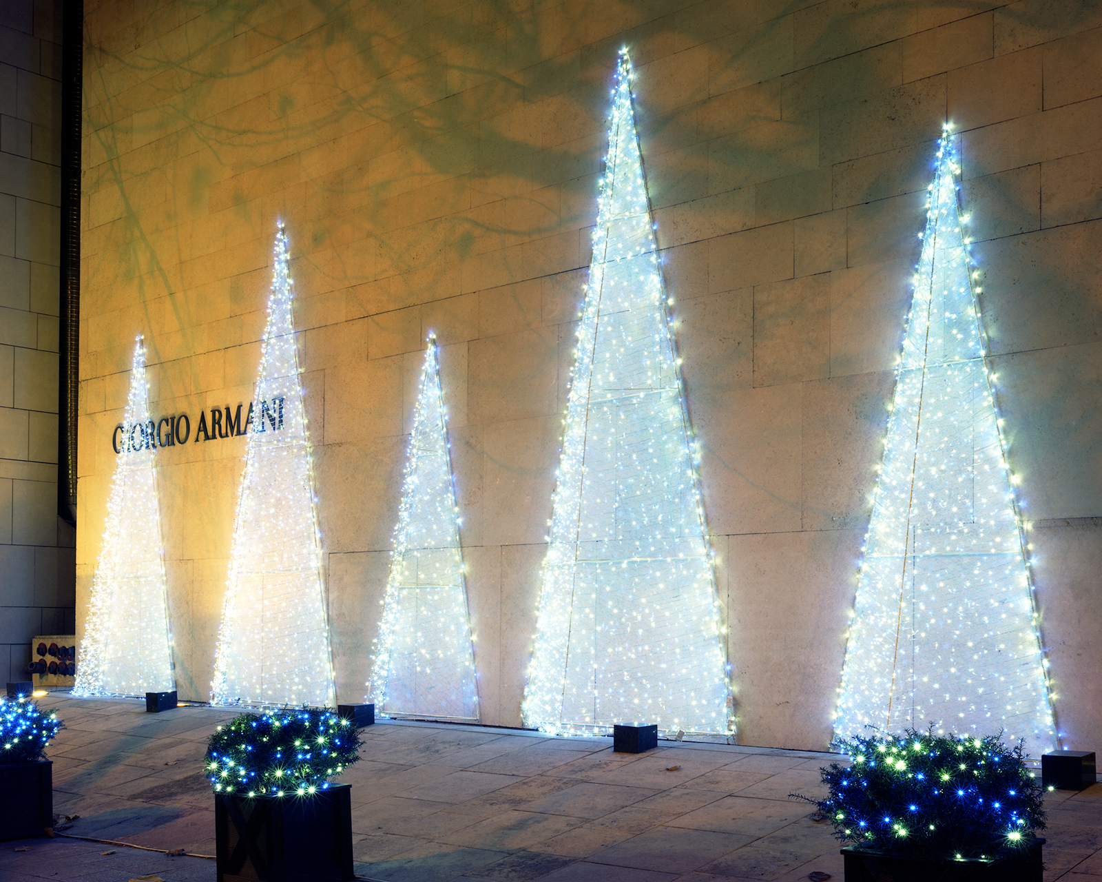 ·환상-도시_ Giorgio Armani _ Archival Pigment Print _127x102cm _2007