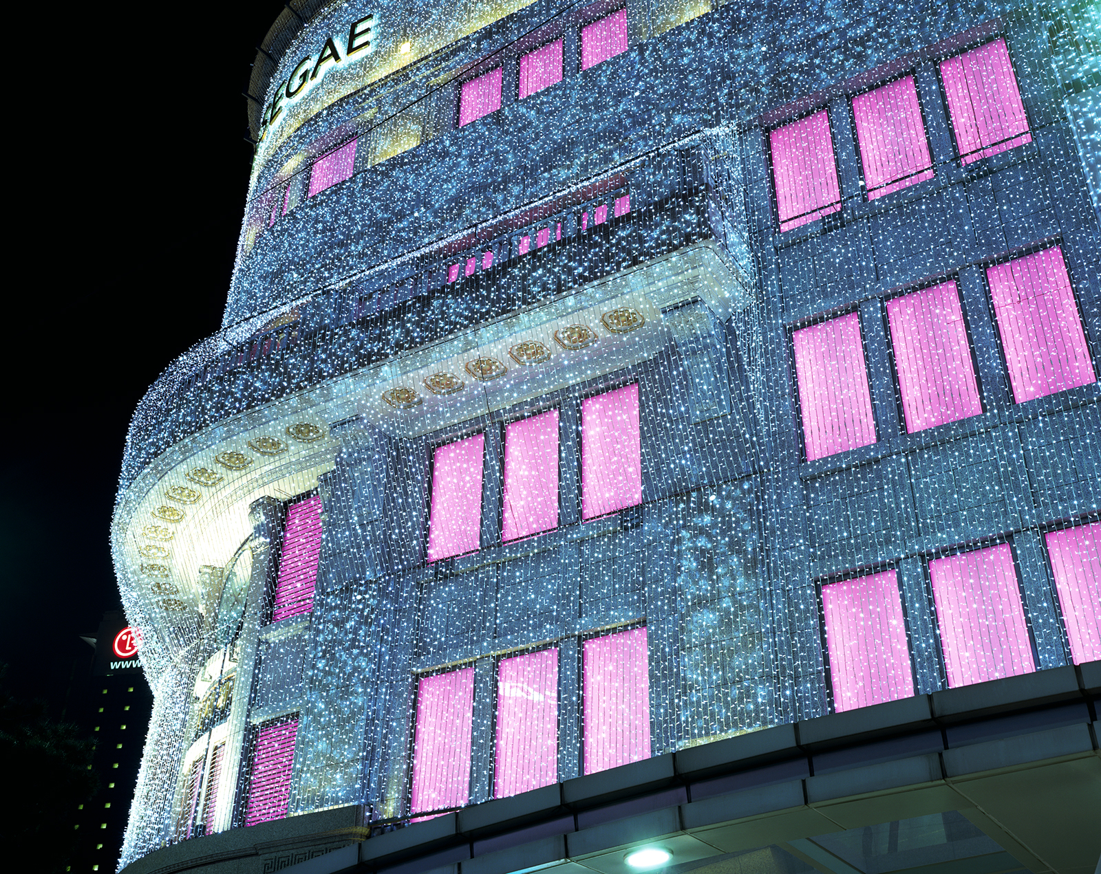 ·환상-도시_ Shinsegae-2 _ Archival Pigment Print _127x102cm _2007