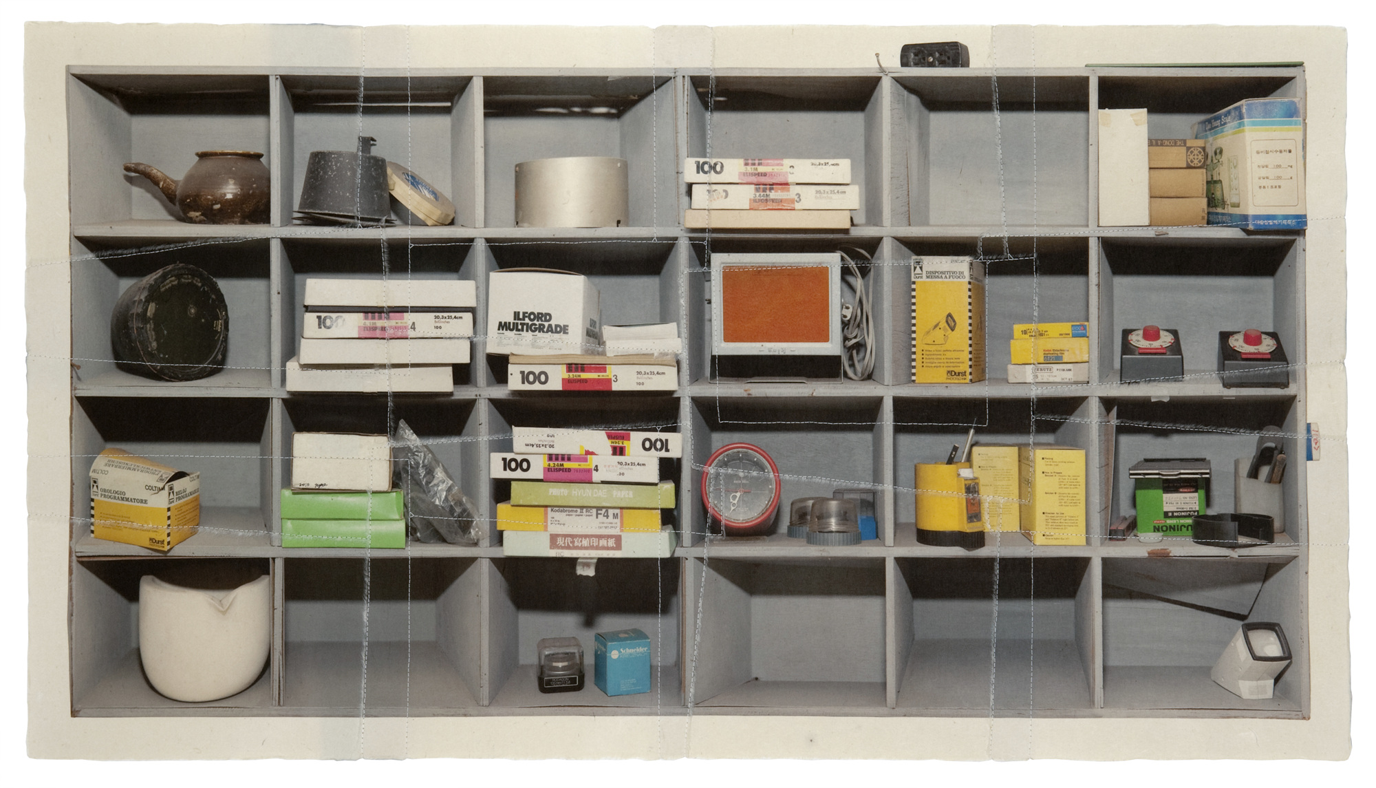 책가도051_프린트된 한지에 손바느질_64cm×121cm_2010