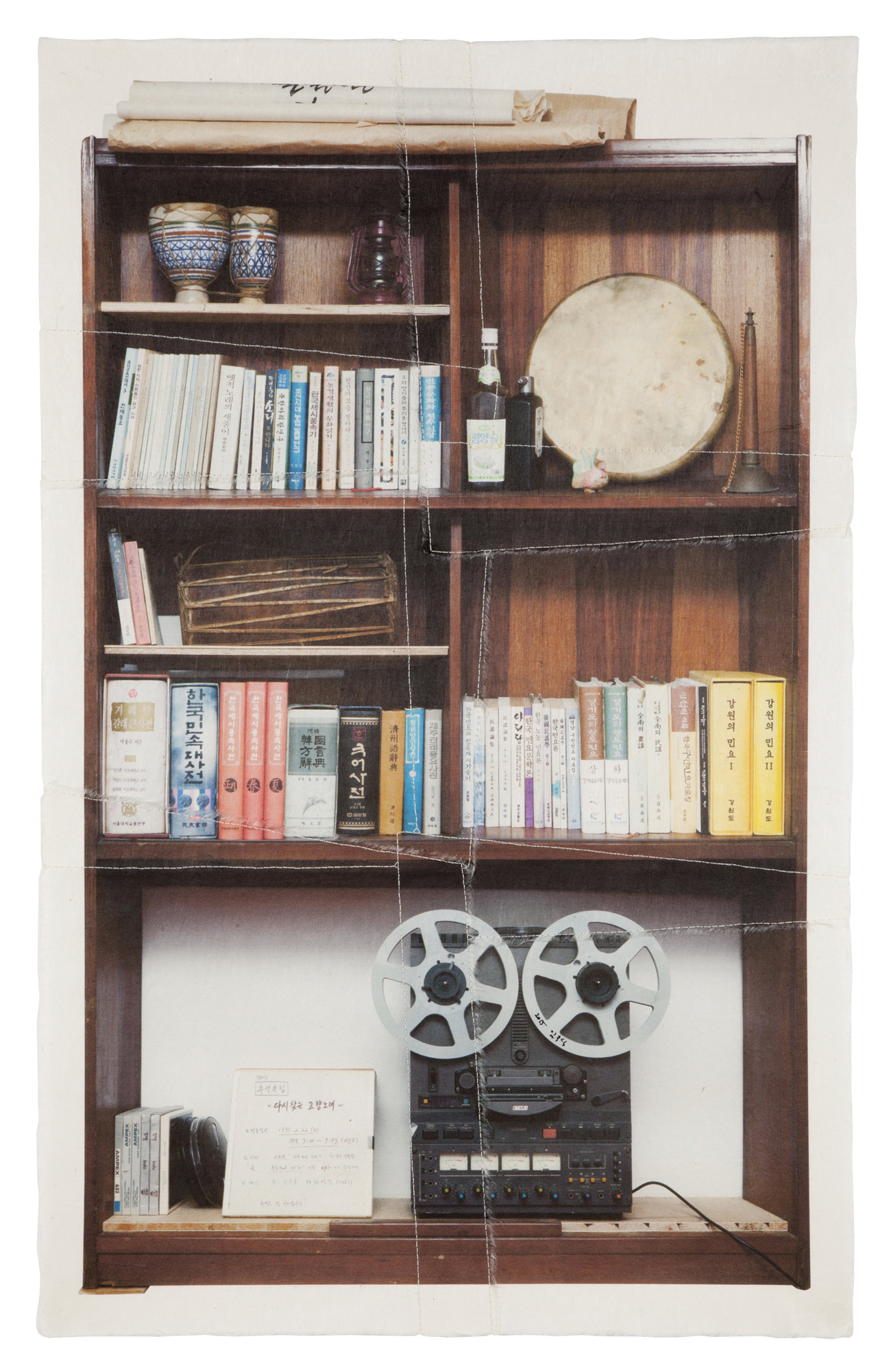 책가도340_프린트된 한지에 손바느질_94cm×59cm_2015