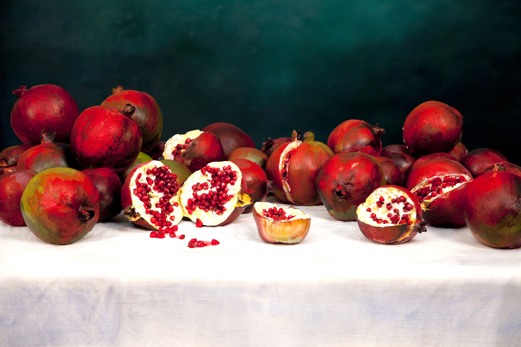 테이블 위의 석류 No.1