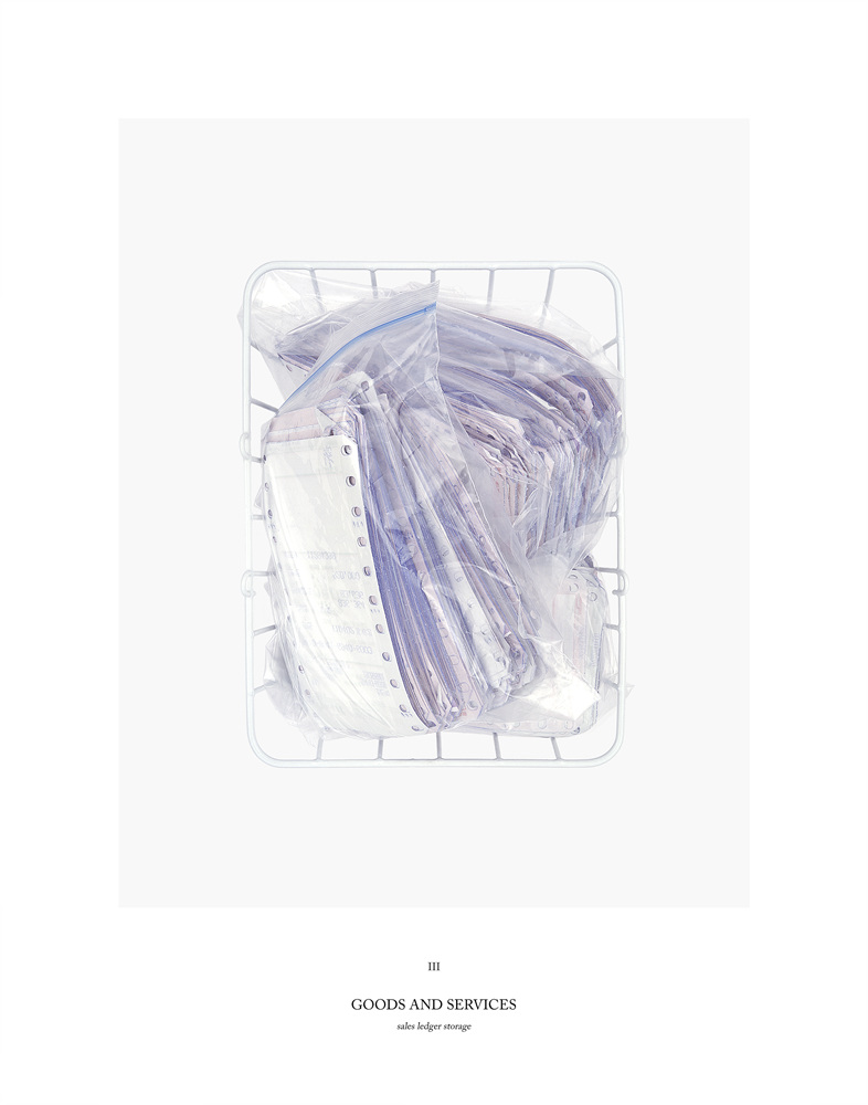 03 From the Series BATTLEFIELD_chapter 1 the trophies, 재화와 용역-신용카드 원장 보관 및 반출함, 2011