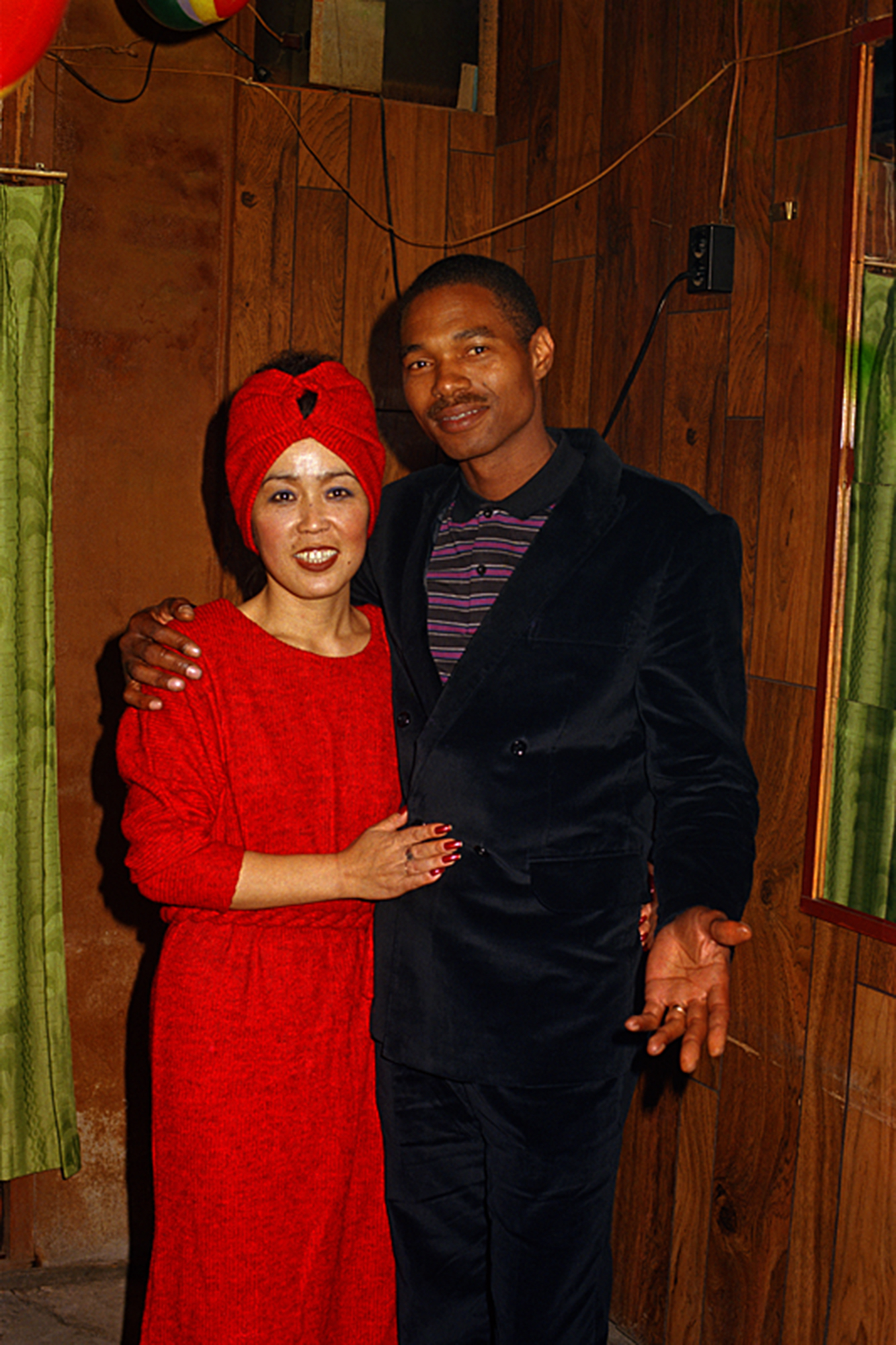 1 동두천 기념사진, Gelatin Sliver Print, 1984