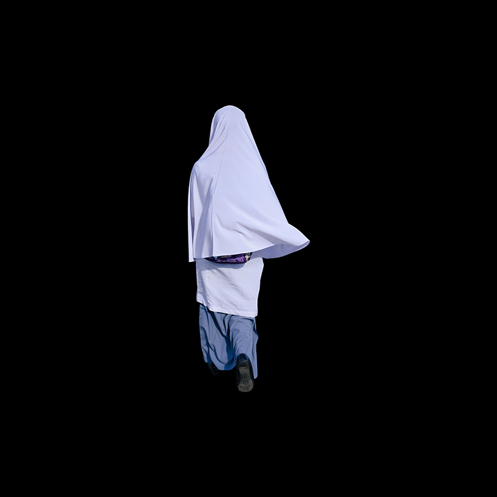 12 Brunei Walking 12, pigment print, 130×130cm, 2013