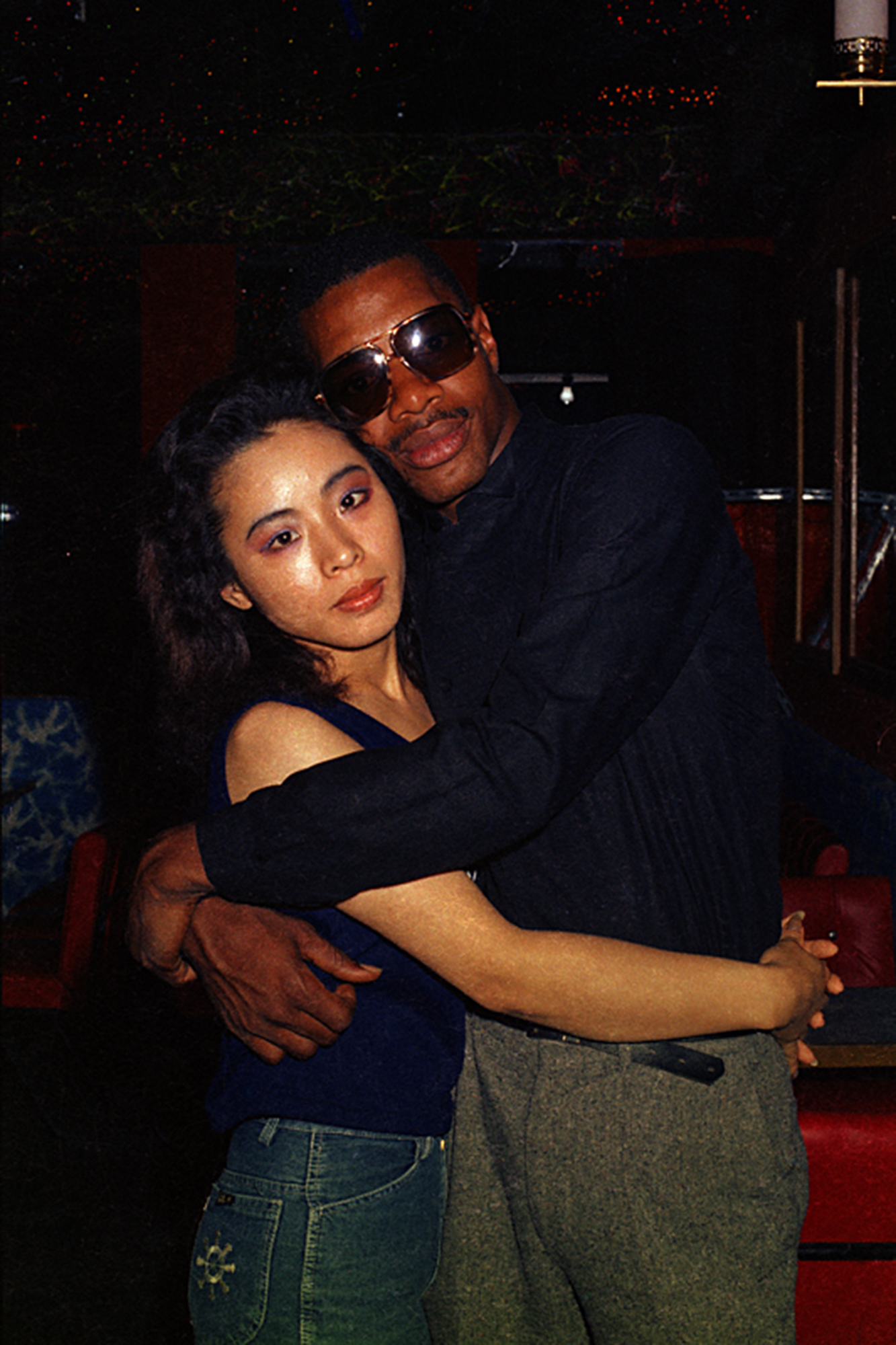 13 동두천 기념사진, Gelatin Sliver Print, 1984