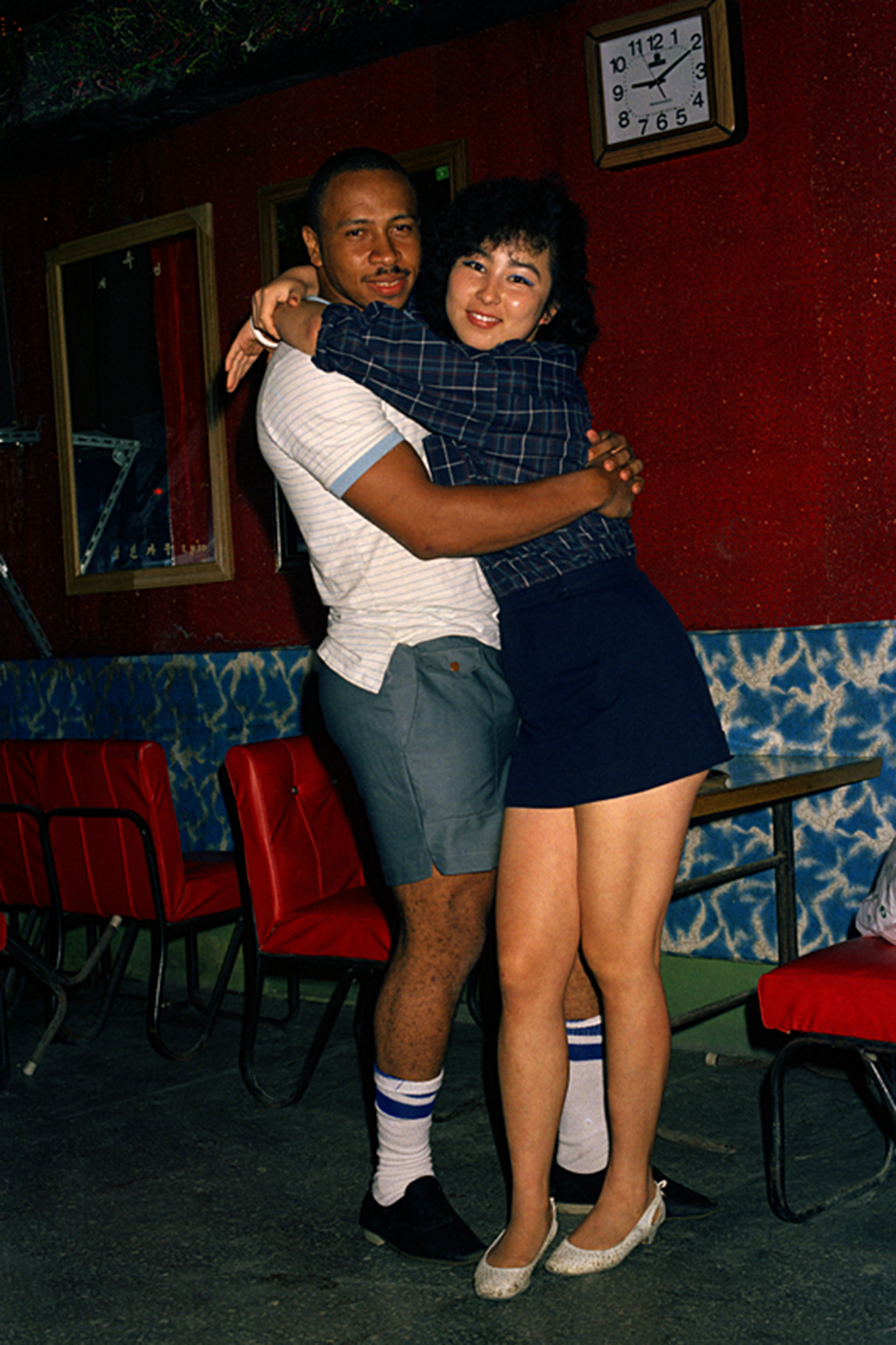 15 동두천 기념사진, Gelatin Sliver Print, 1984