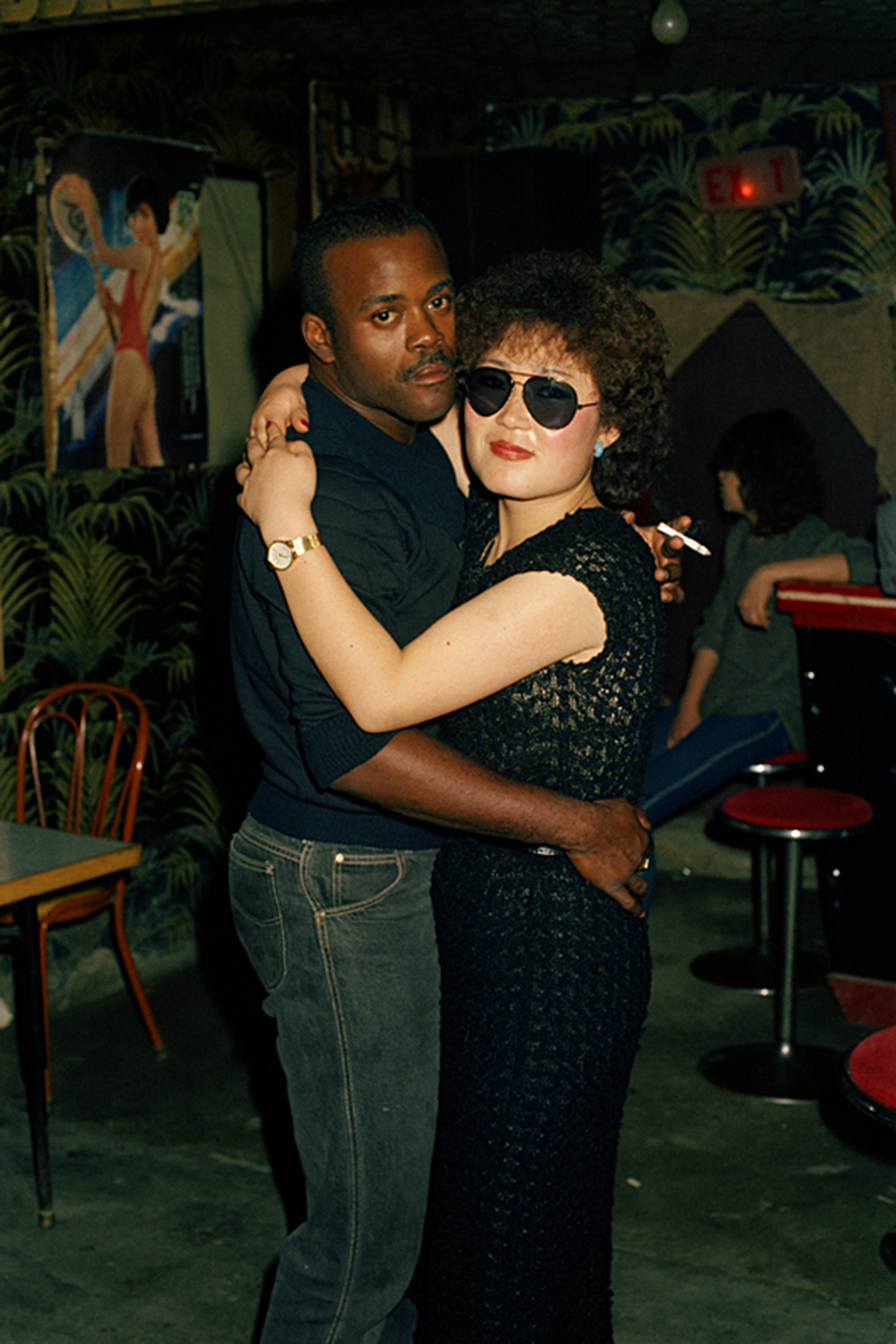 16 동두천 기념사진, Gelatin Sliver Print, 1984