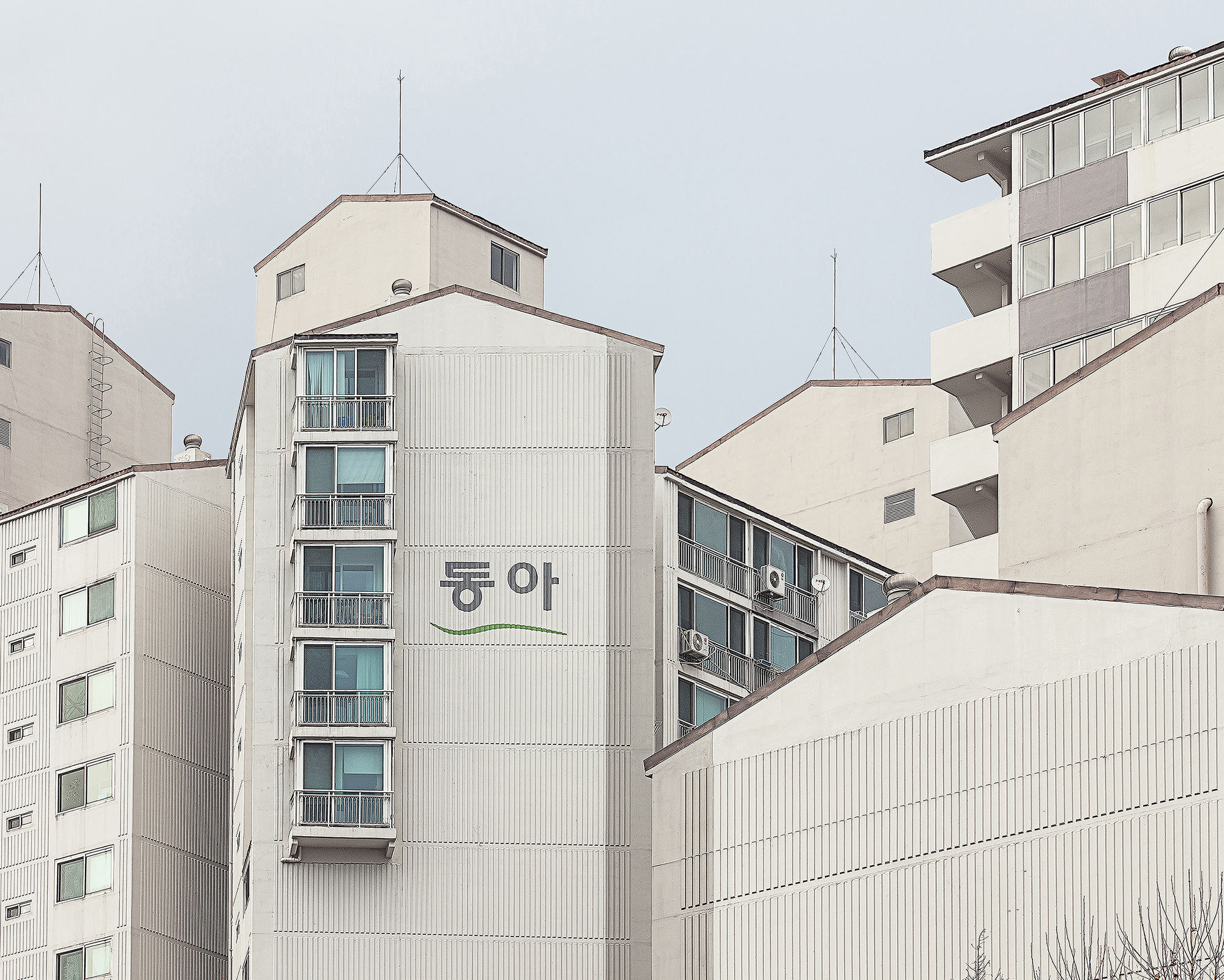 19 From the Series BATTLEFIELD_chapter 2 Field Training_Roger that, 매달려 있는 다섯 쌍둥이, 2013