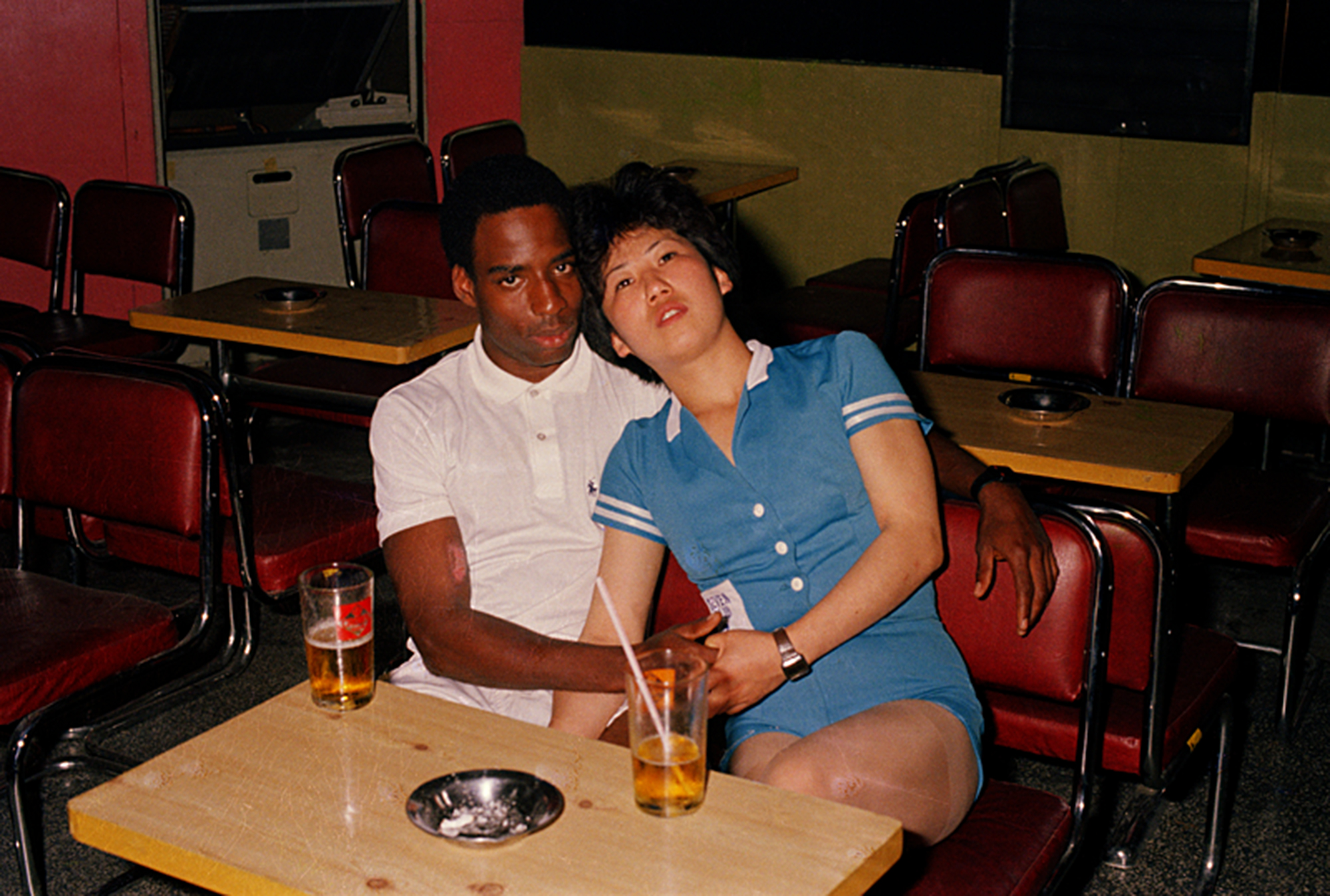 6 동두천 기념사진, Gelatin Sliver Print, 1984