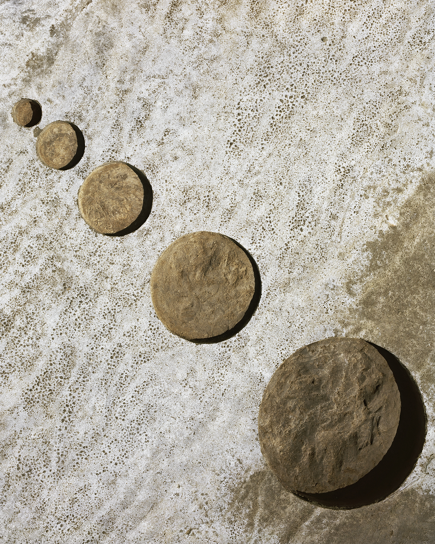 Figure Project_Earth#69,Pigment print,150x120cm,2017