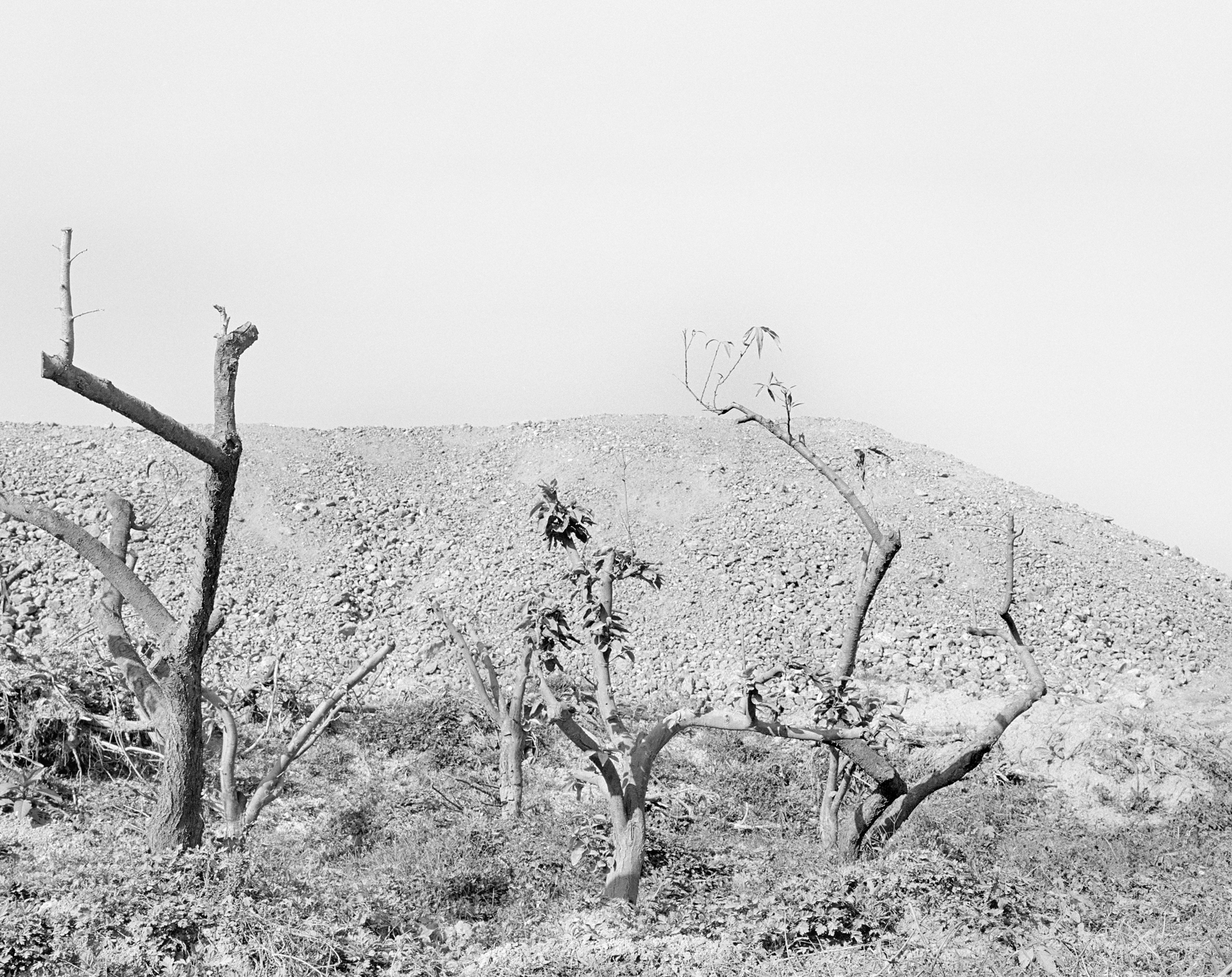 01 용담댐 시리즈-풍경, Gelatin Silver Print, 24×20inch, 1999-2000