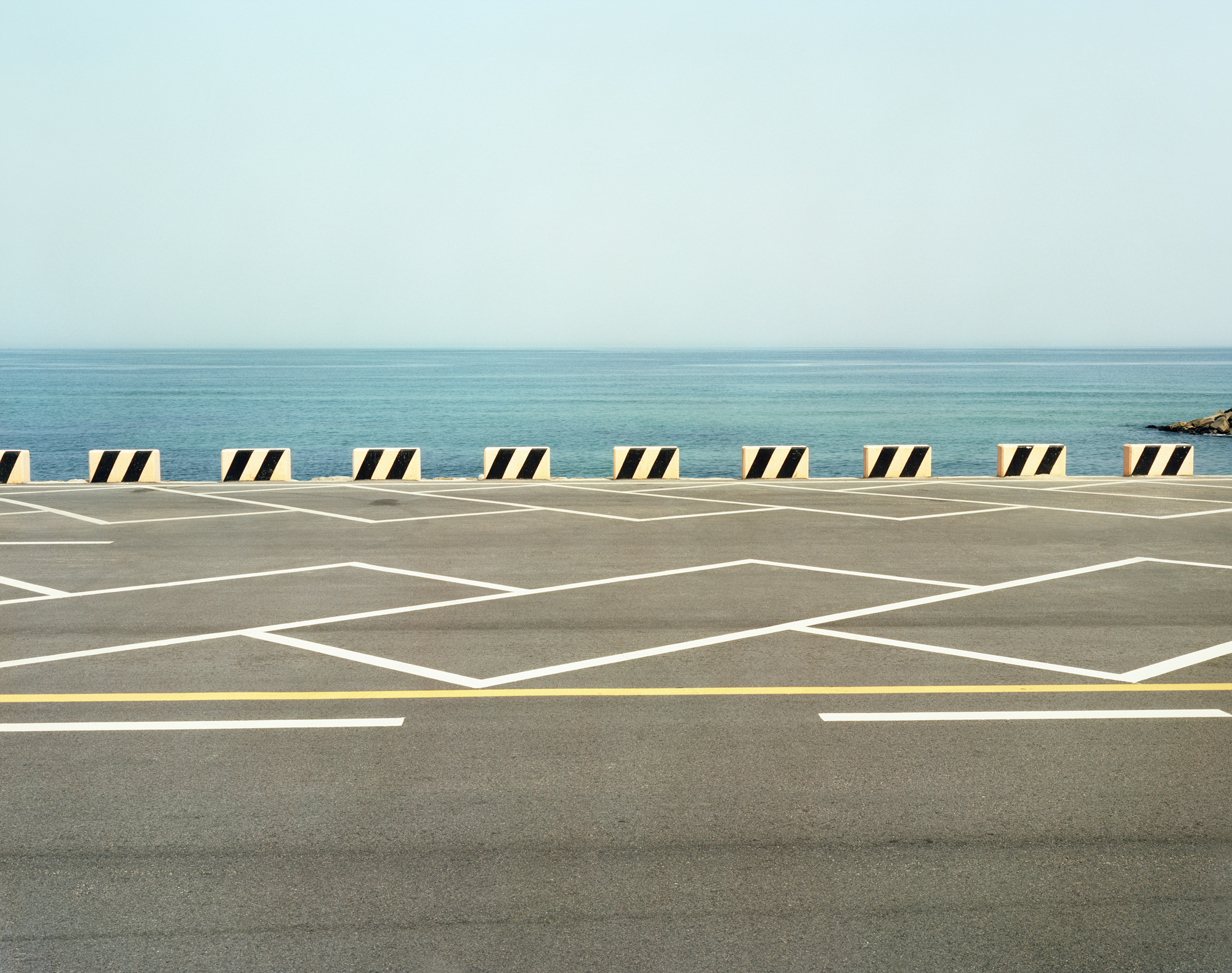 02 34개의 야외 주차장, Digital C Print, 83×102cm, 2006-2009