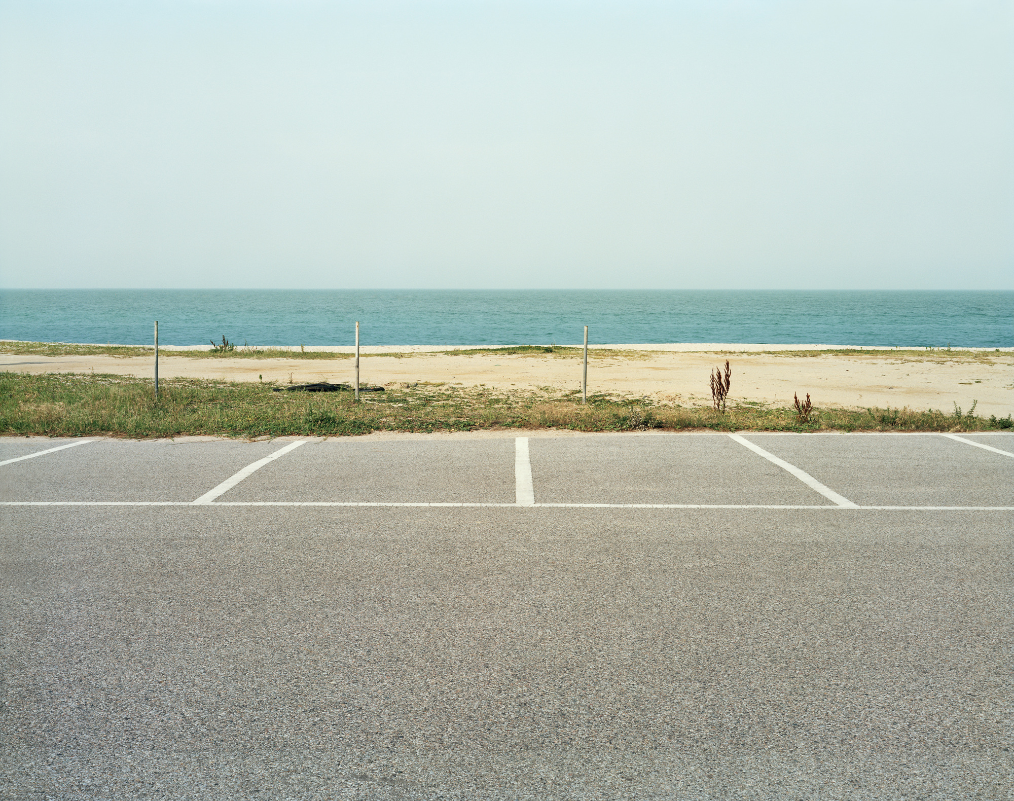 05 34개의 야외 주차장, Digital C Print, 16×20inch, 2005-2009