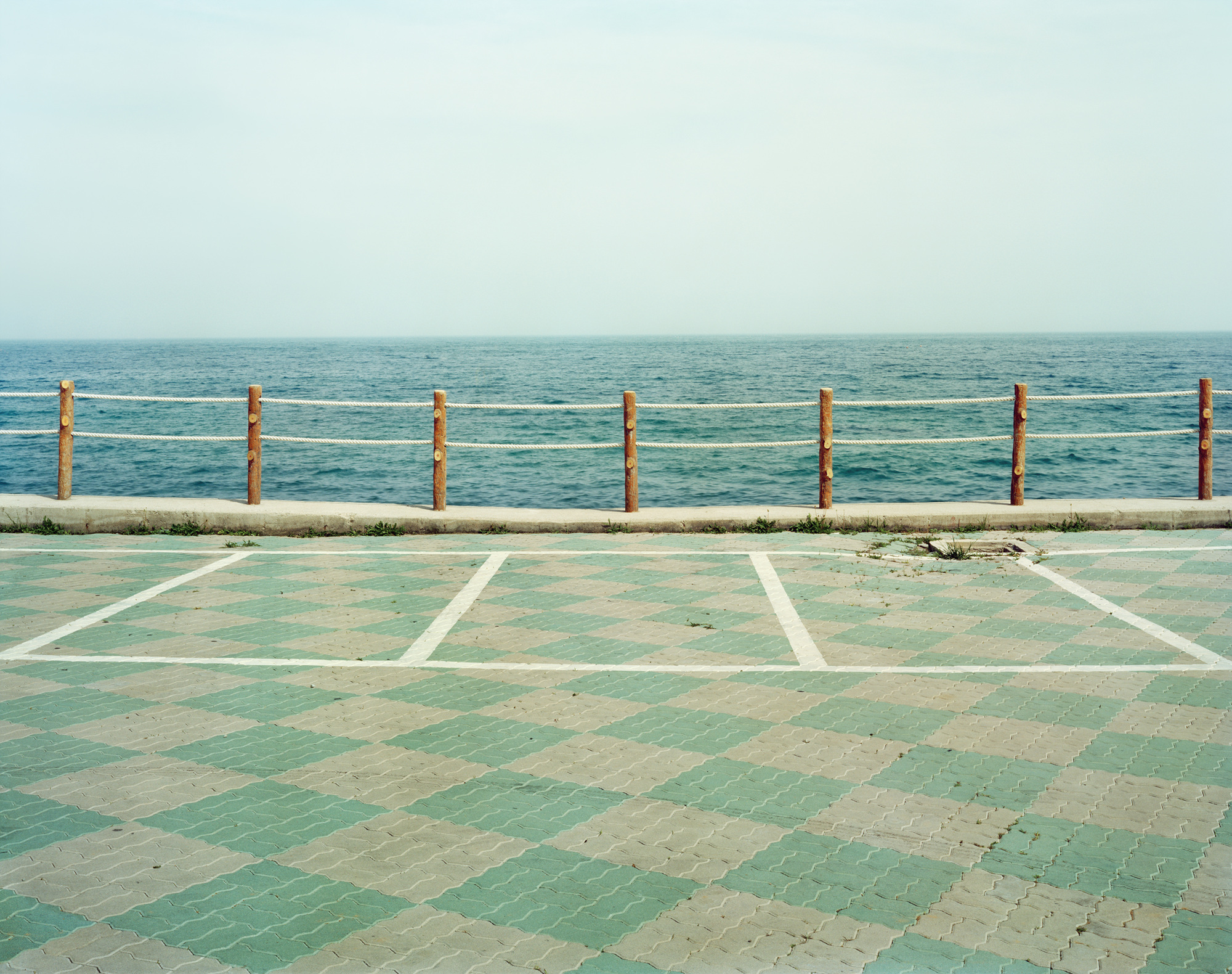 12 34개의 야외 주차장, Digital C Print, 16×20inch, 2005-2009