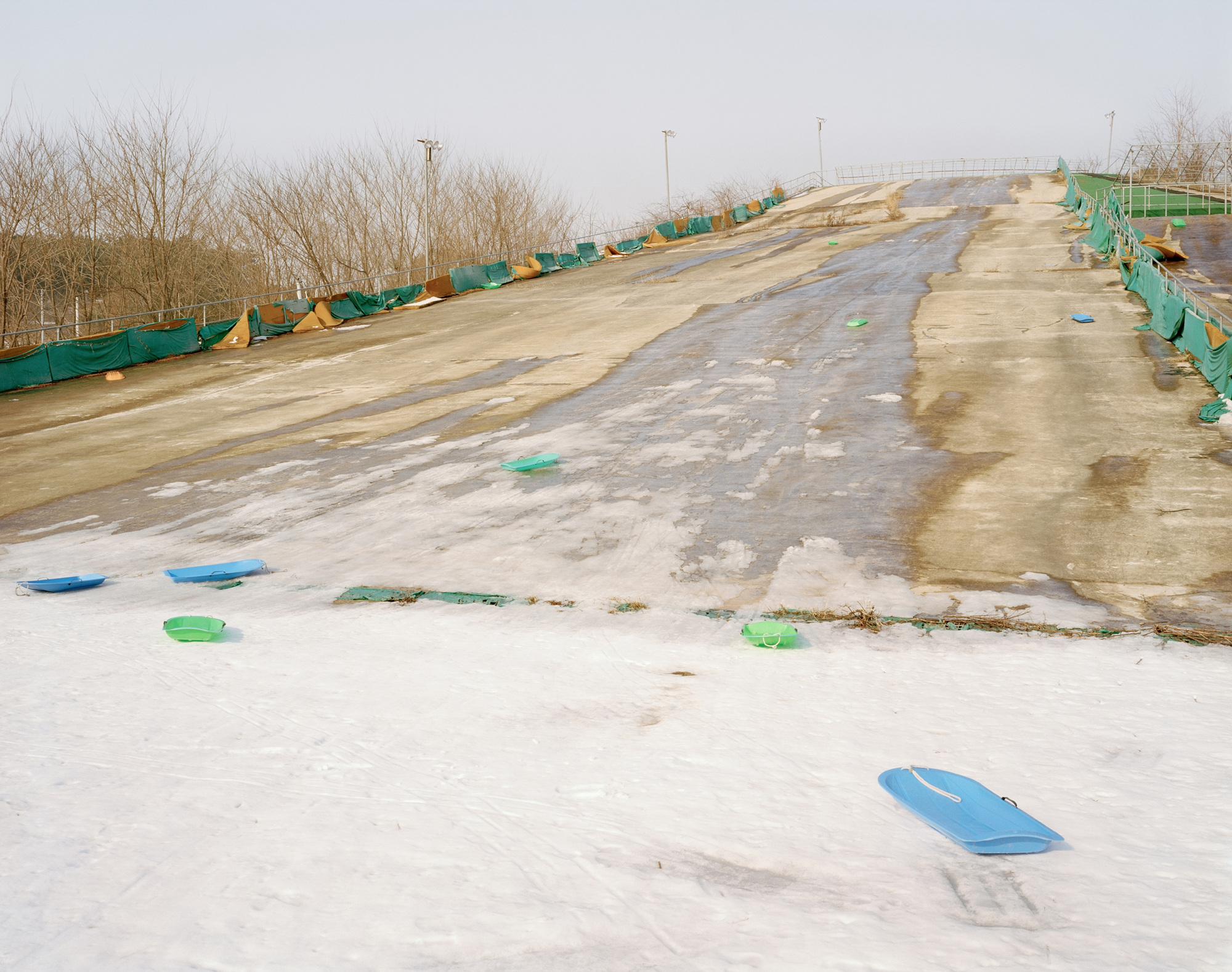 14 Commercial Landscapes, Digital C Print, 74×94cm, 2002-2006