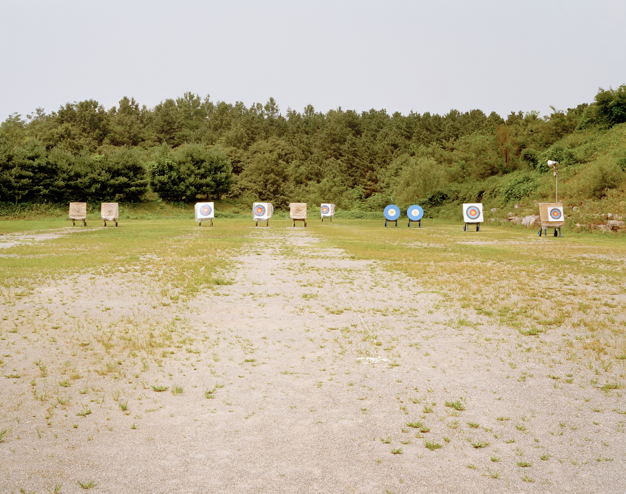 19 Commercial Landscapes, Digital C Print, 74×94cm, 2002-2006