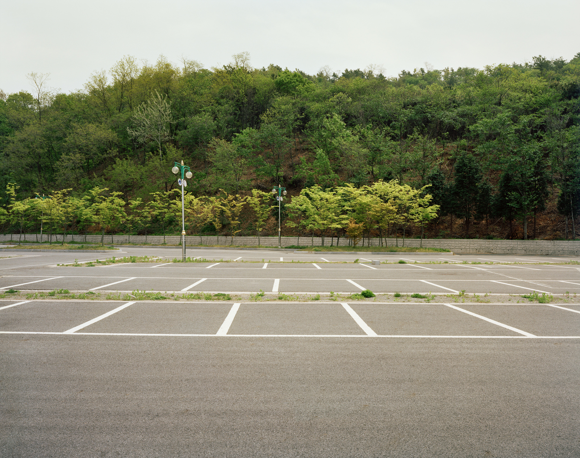 23 34개의 야외 주차장, Digital C Print, 16×20inch, 2005-2009