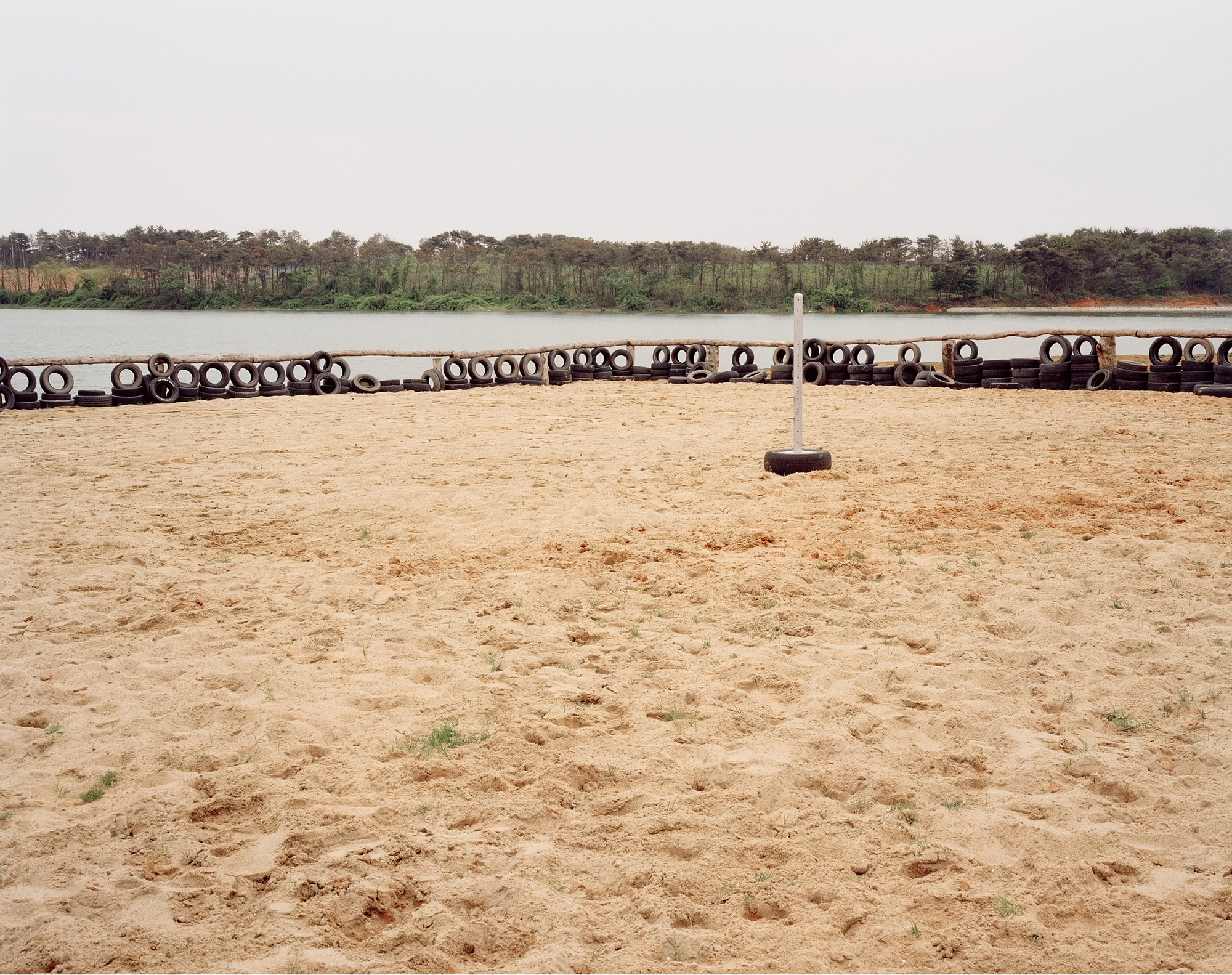 23 Commercial Landscapes, Digital C Print, 74×94cm, 2002-2006