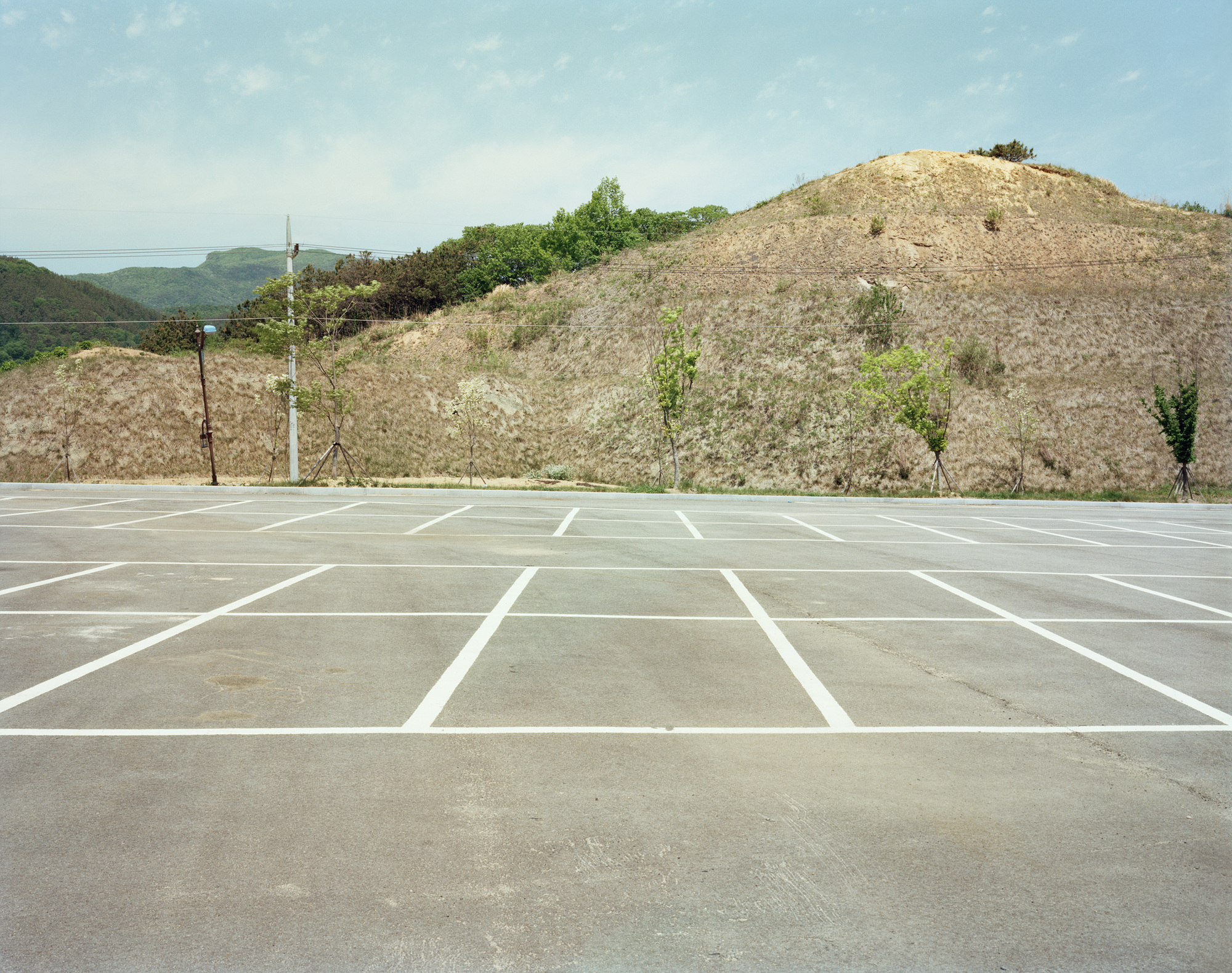 25 34개의 야외 주차장, Digital C Print, 16×20inch, 2005-2009