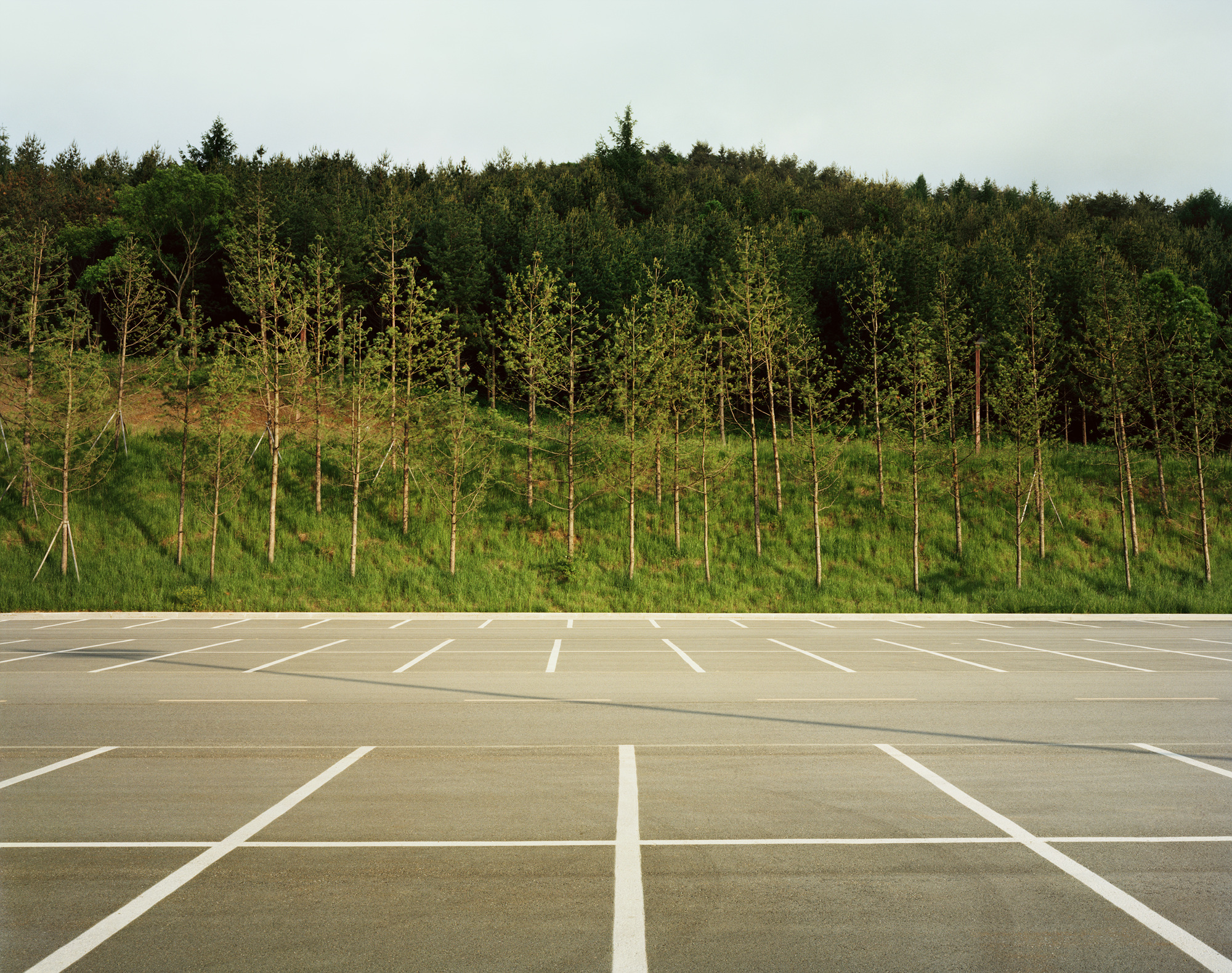 27 34개의 야외 주차장, Digital C Print, 16×20inch, 2005-2009