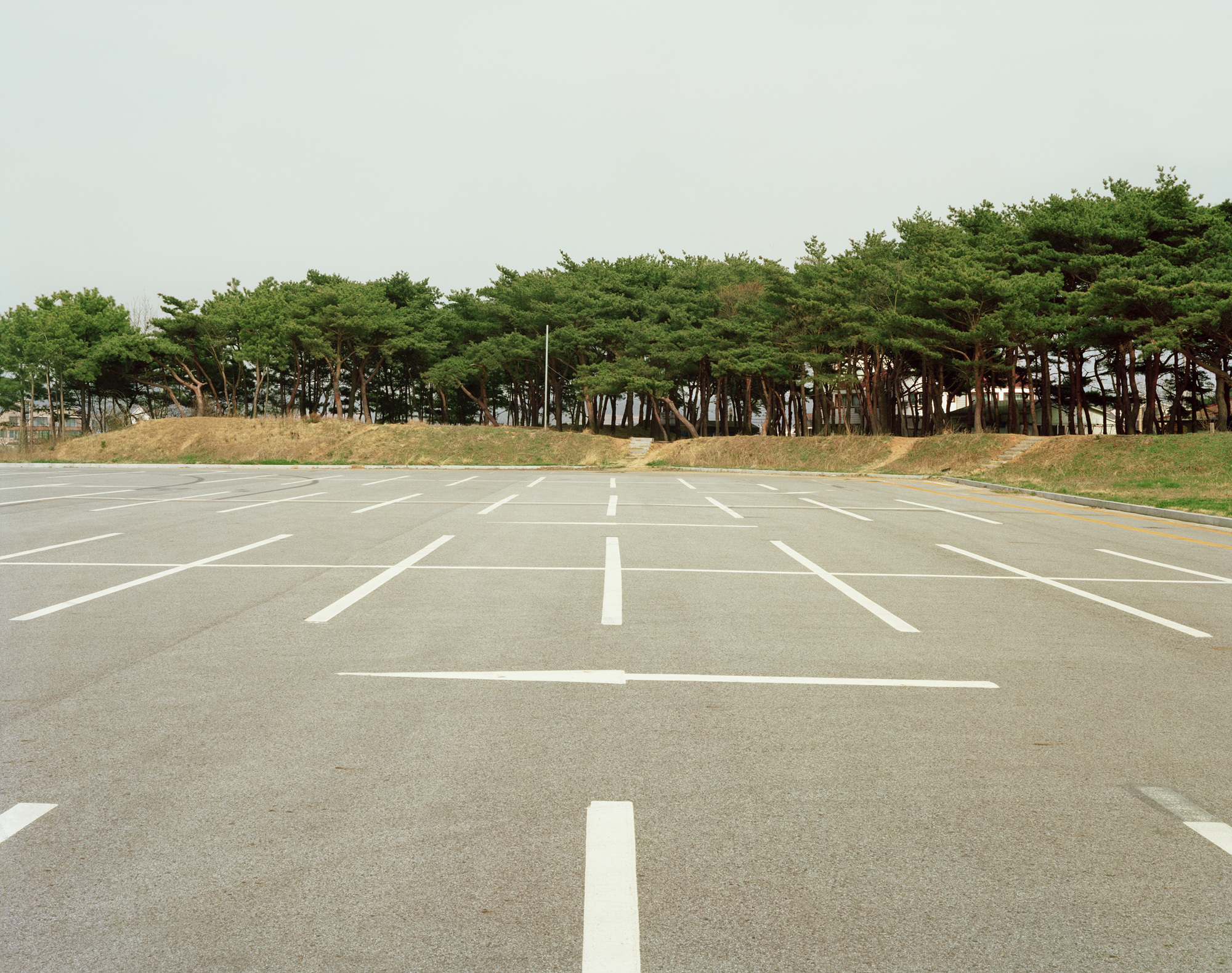 28 34개의 야외 주차장, Digital C Print, 16×20inch, 2005-2009