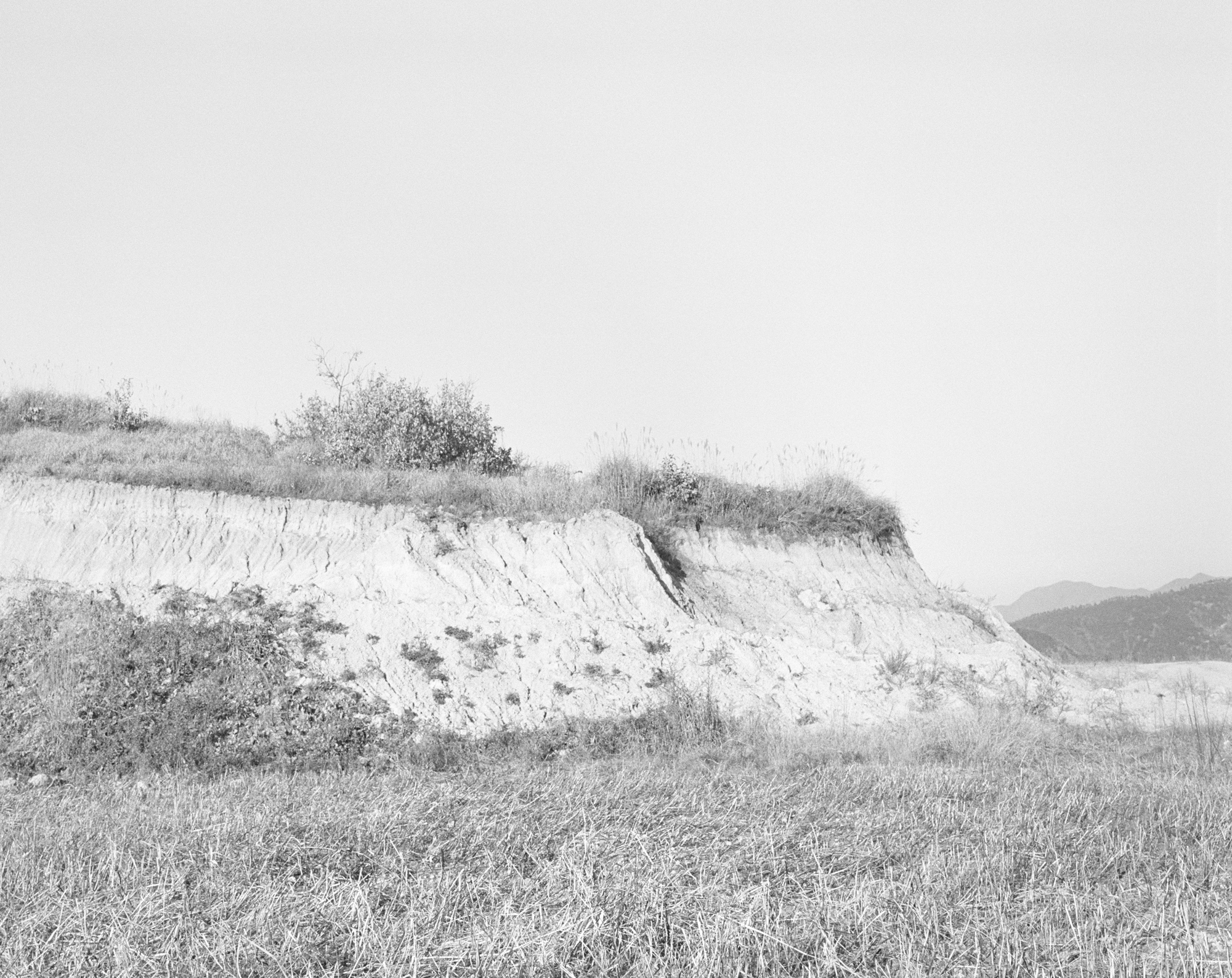 31 용담댐 시리즈-풍경, Gelatin Silver Print, 24×20inch, 1999-2000