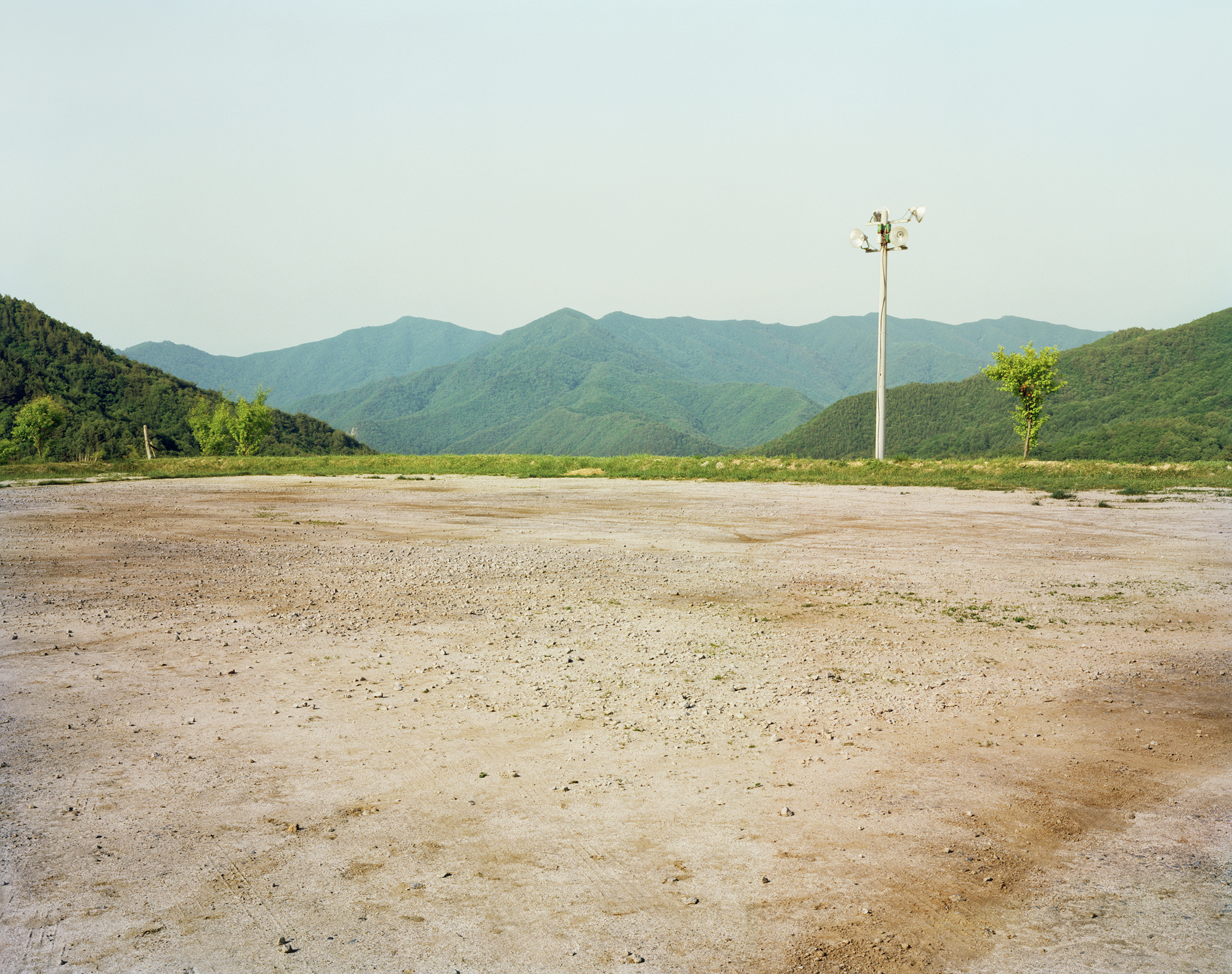 32 34개의 야외 주차장, Digital C Print, 16×20inch, 2005-2009