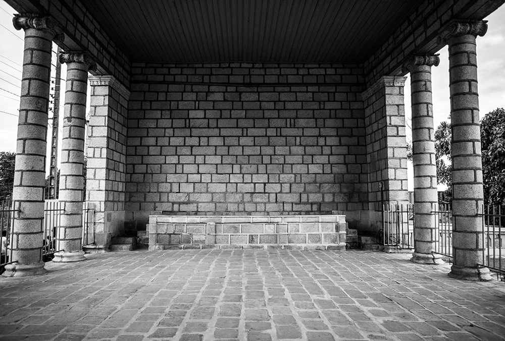 Ambatondrafandrana Pigment Print  20X24in 2012