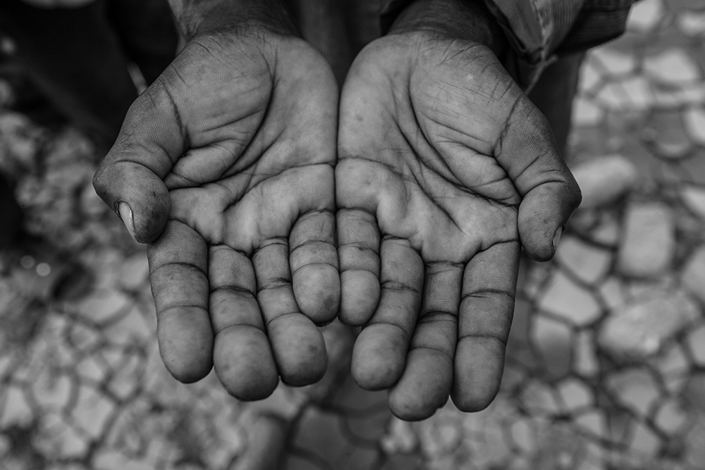 Bricks makers hands 36_Pigment print_20x24in_2012