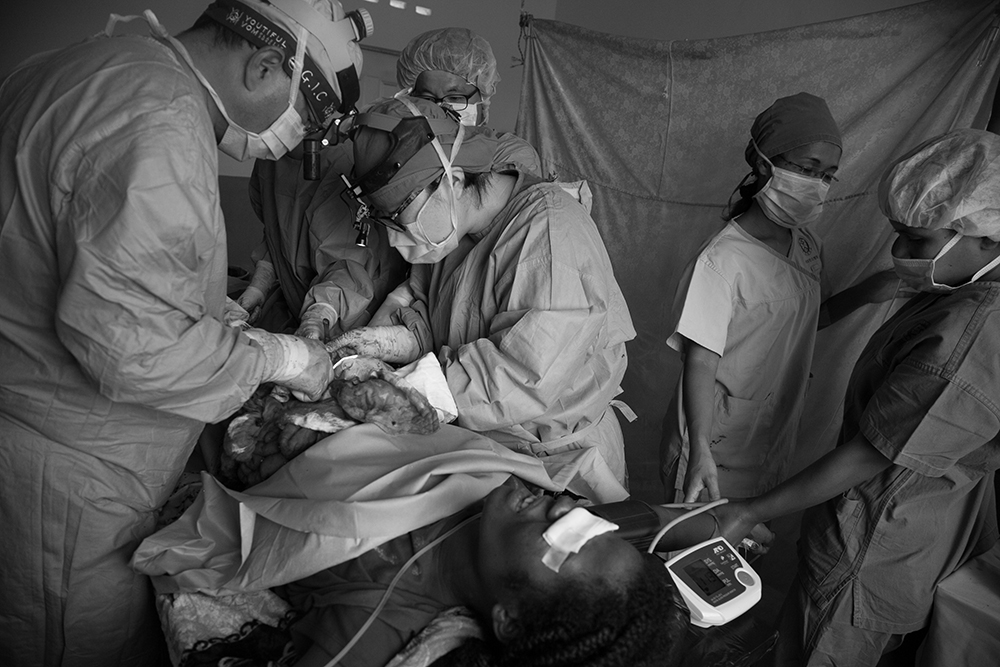 Ectopic pregnancy_Pigment print_12x18in_2012