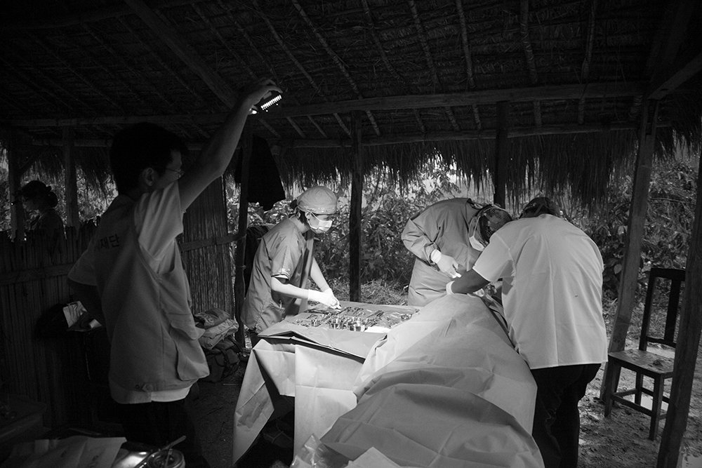 OP ROOM_Pigment print_12x18in_2012